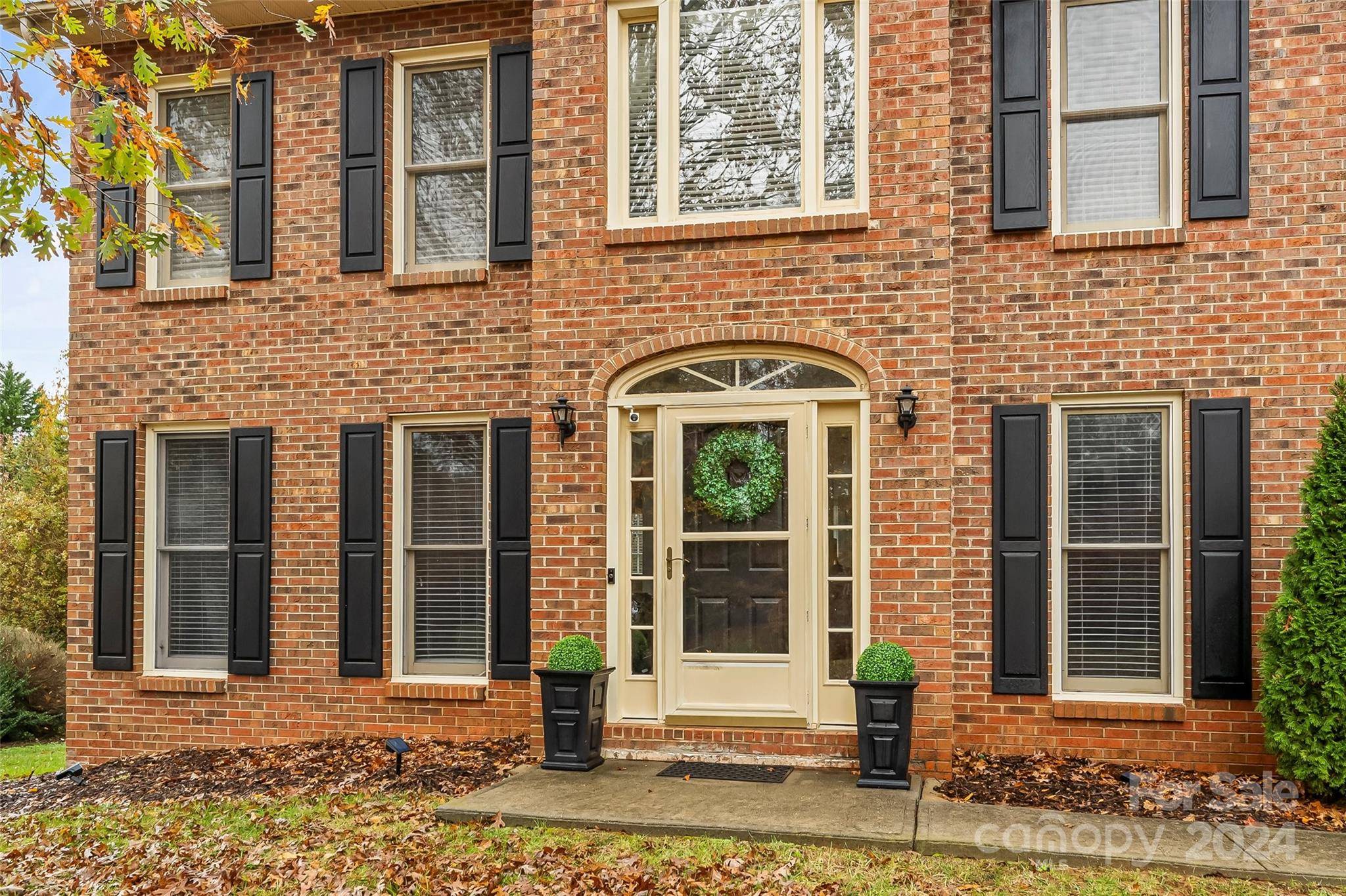 Morganton, NC 28655,1723 Waterford WAY