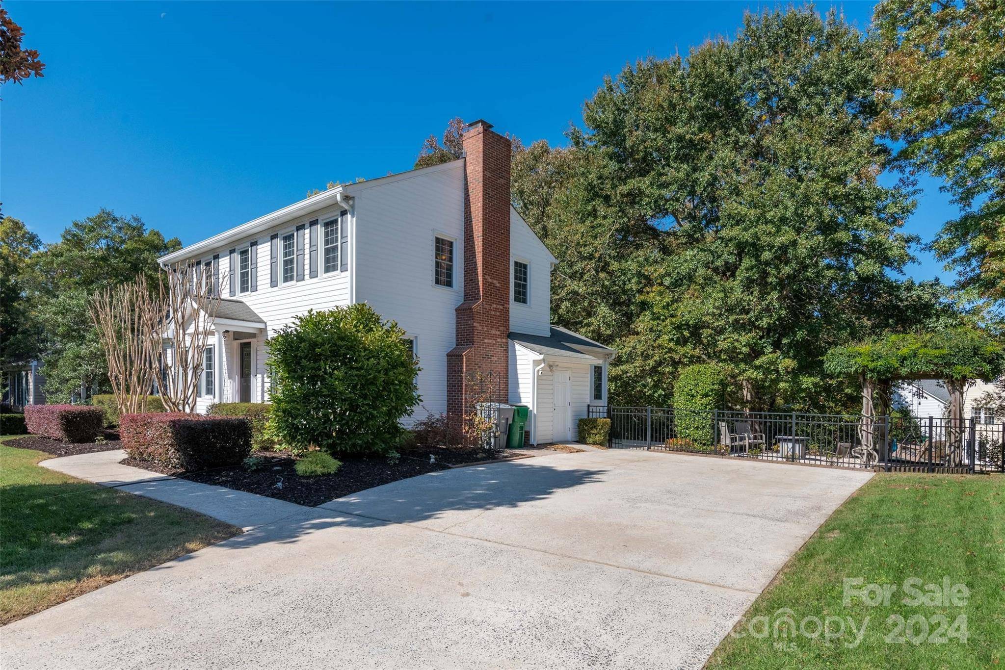 Charlotte, NC 28270,7327 Willow Creek DR