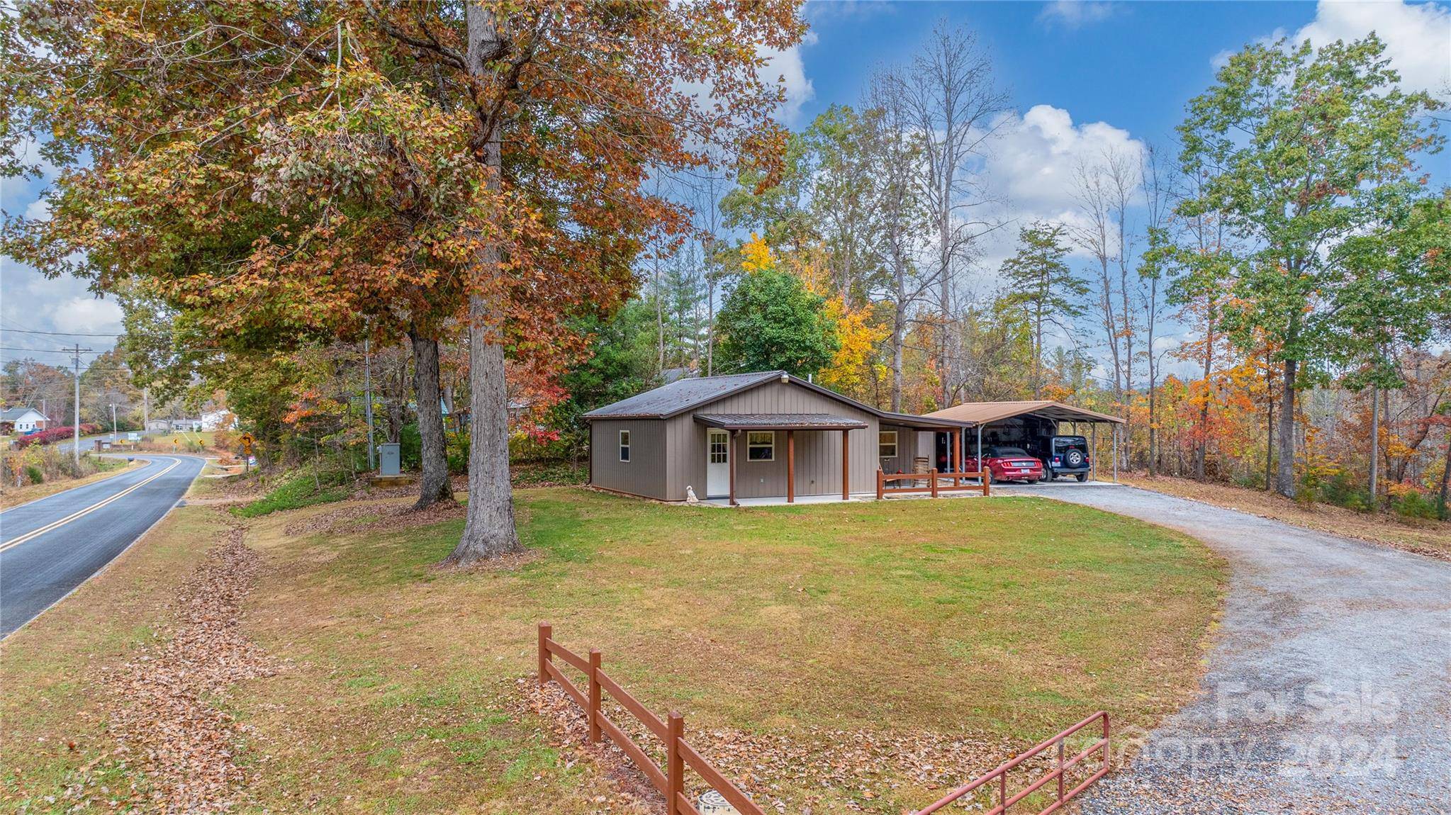 Nebo, NC 28761,1846 Deer Park RD