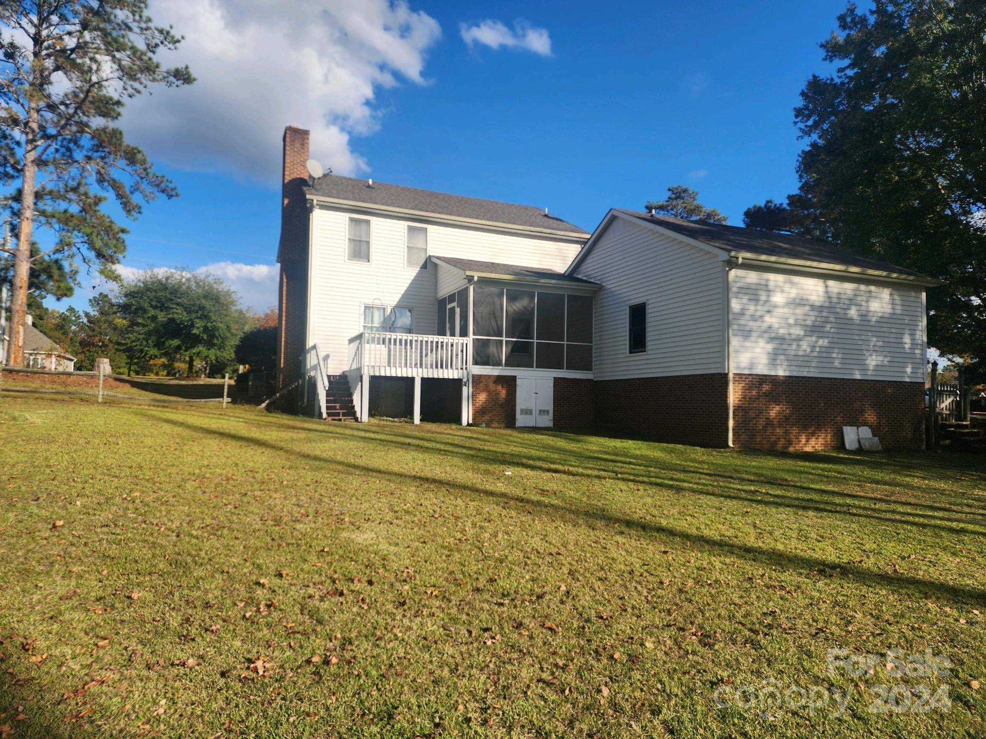 Pageland, SC 29728,512 S Elm ST