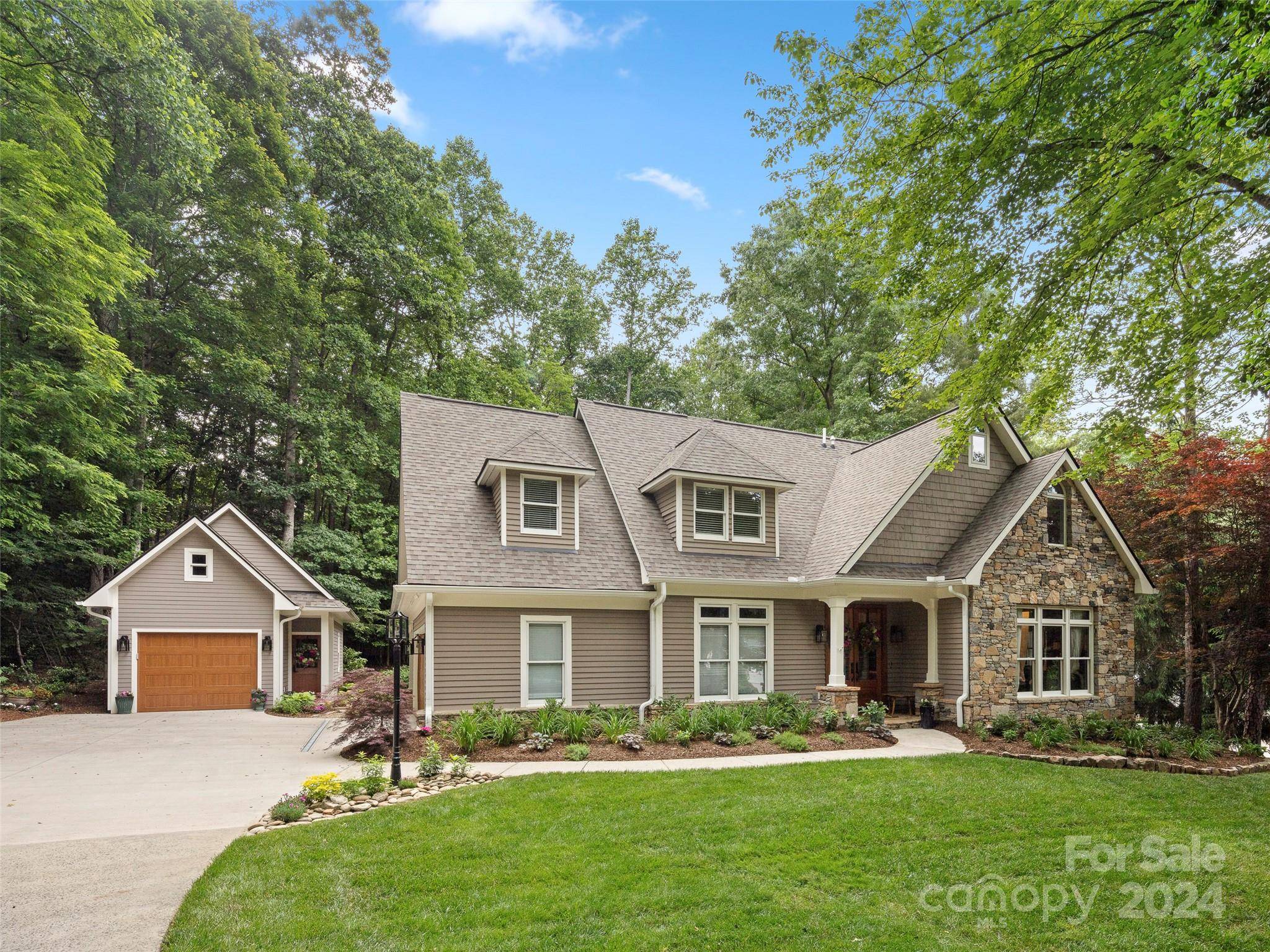 Asheville, NC 28803,120 Braeside CIR