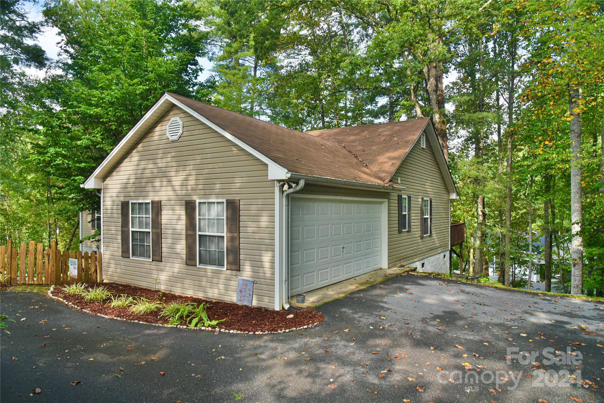 Weaverville, NC 28787,7 Oakwood DR