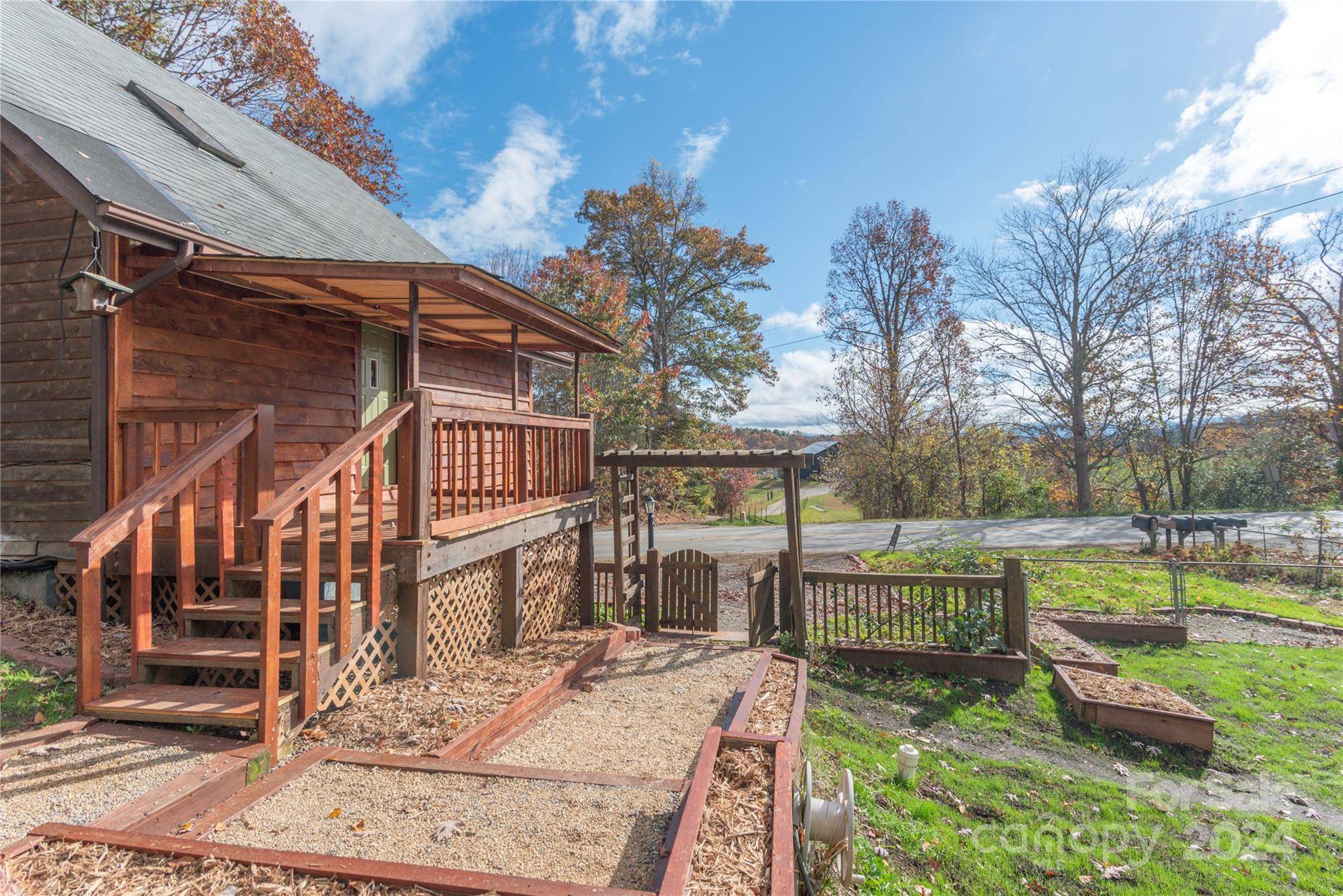 Weaverville, NC 28787,1235 Jupiter RD