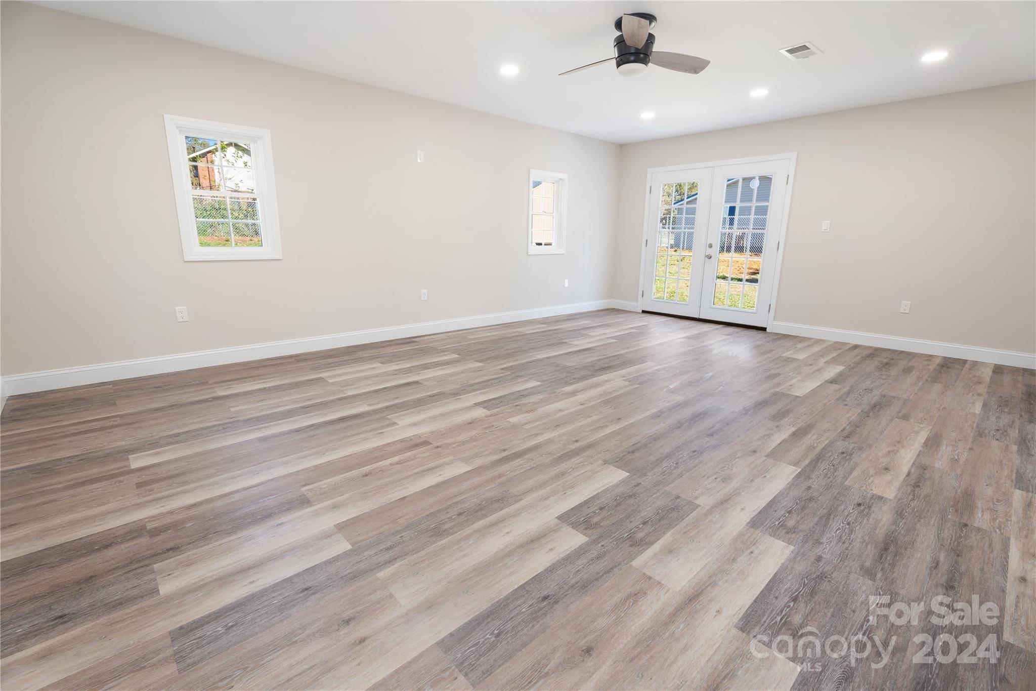 Gaffney, SC 29340,607 Holly ST