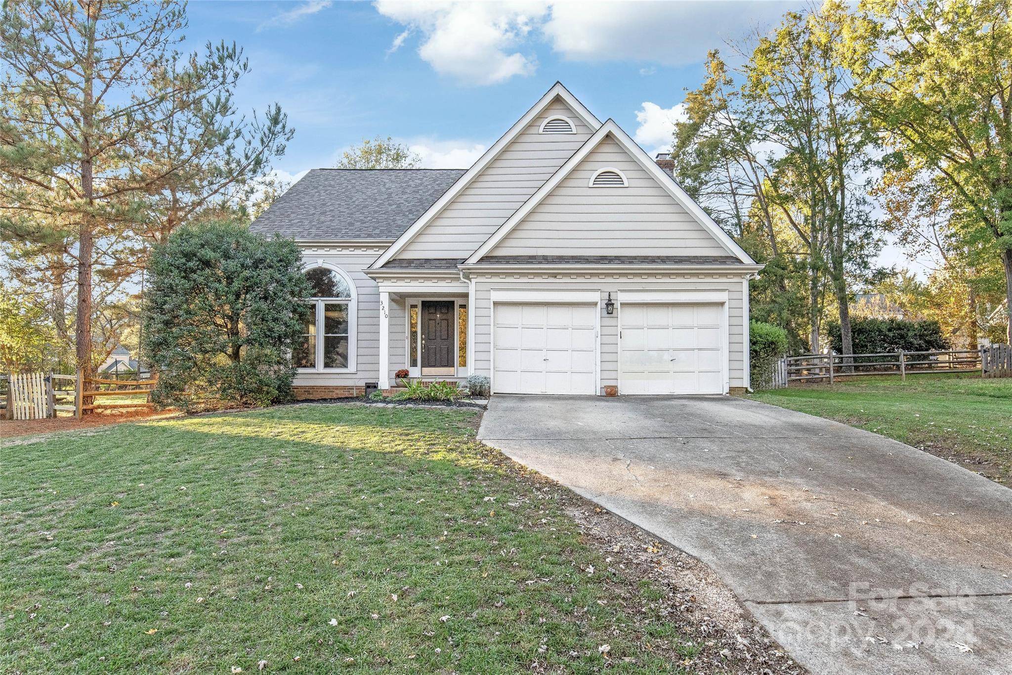 Charlotte, NC 28210,3210 Silver Pond CT