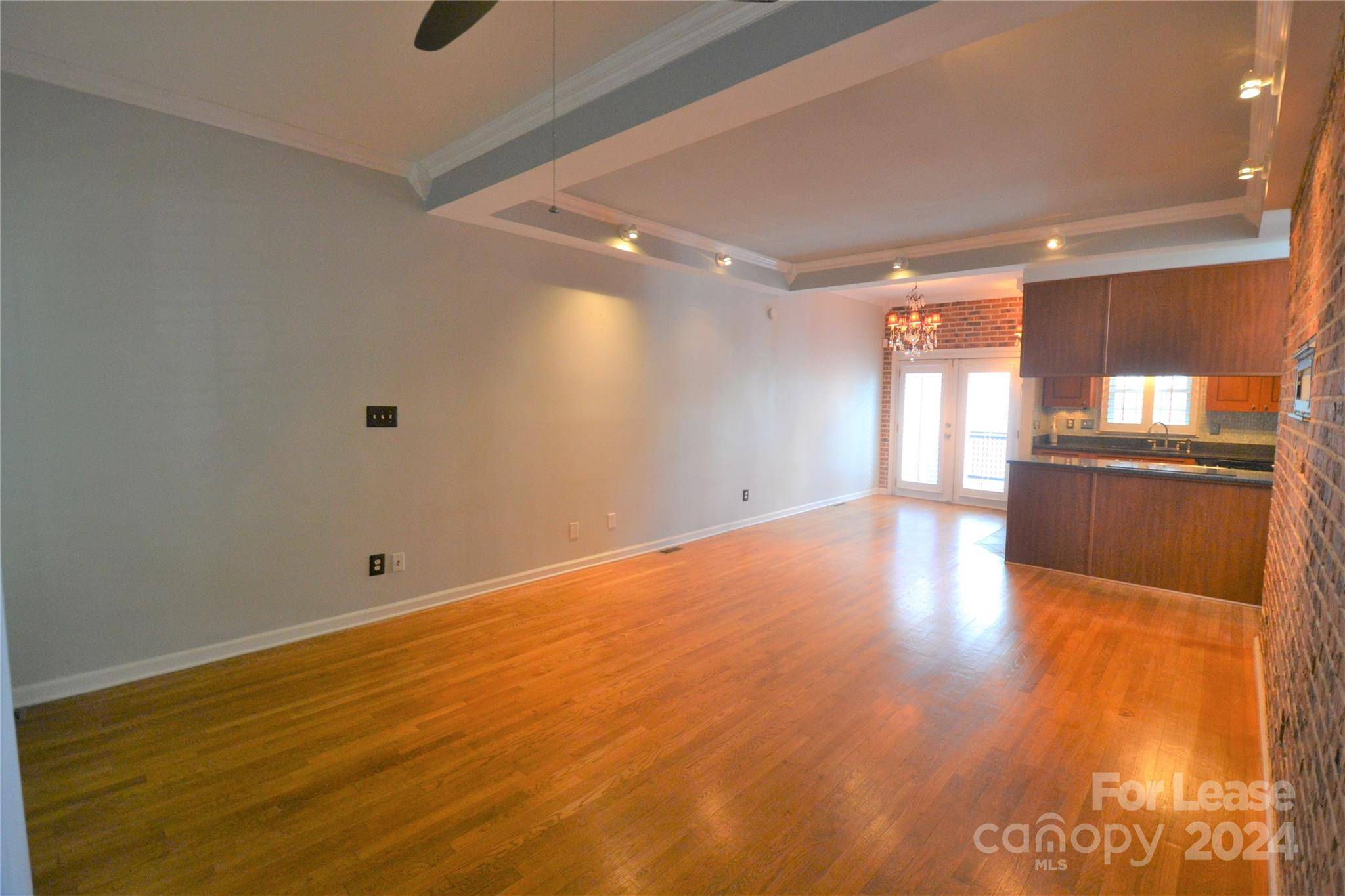 Charlotte, NC 28202,713 N Poplar ST