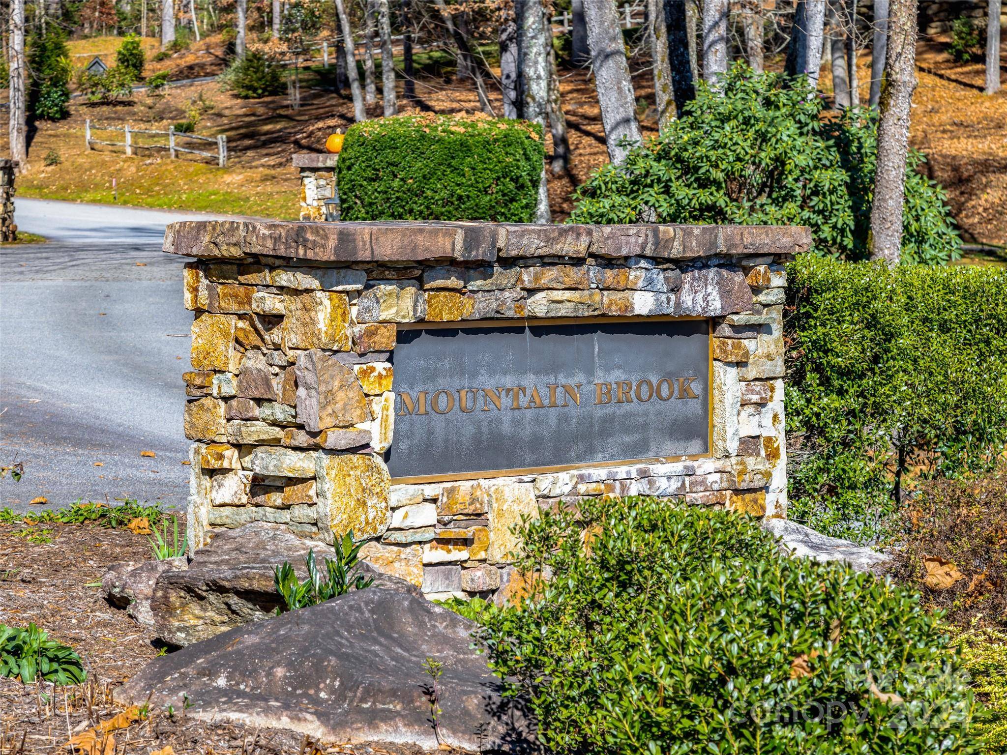 Brevard, NC 28712,99999 Rockbrook Overlook #19