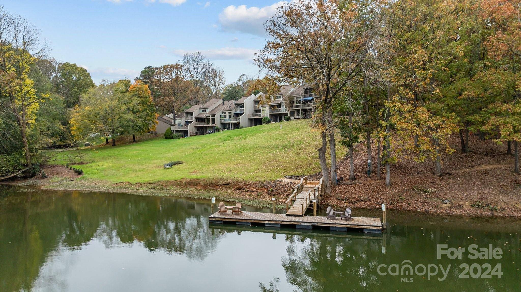 Lake Wylie, SC 29710,55 Ridgeport RD