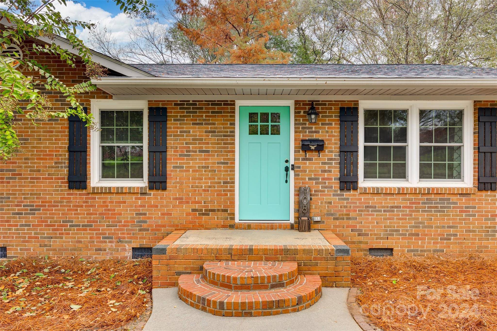 Fort Mill, SC 29715,108 W Elliott ST W