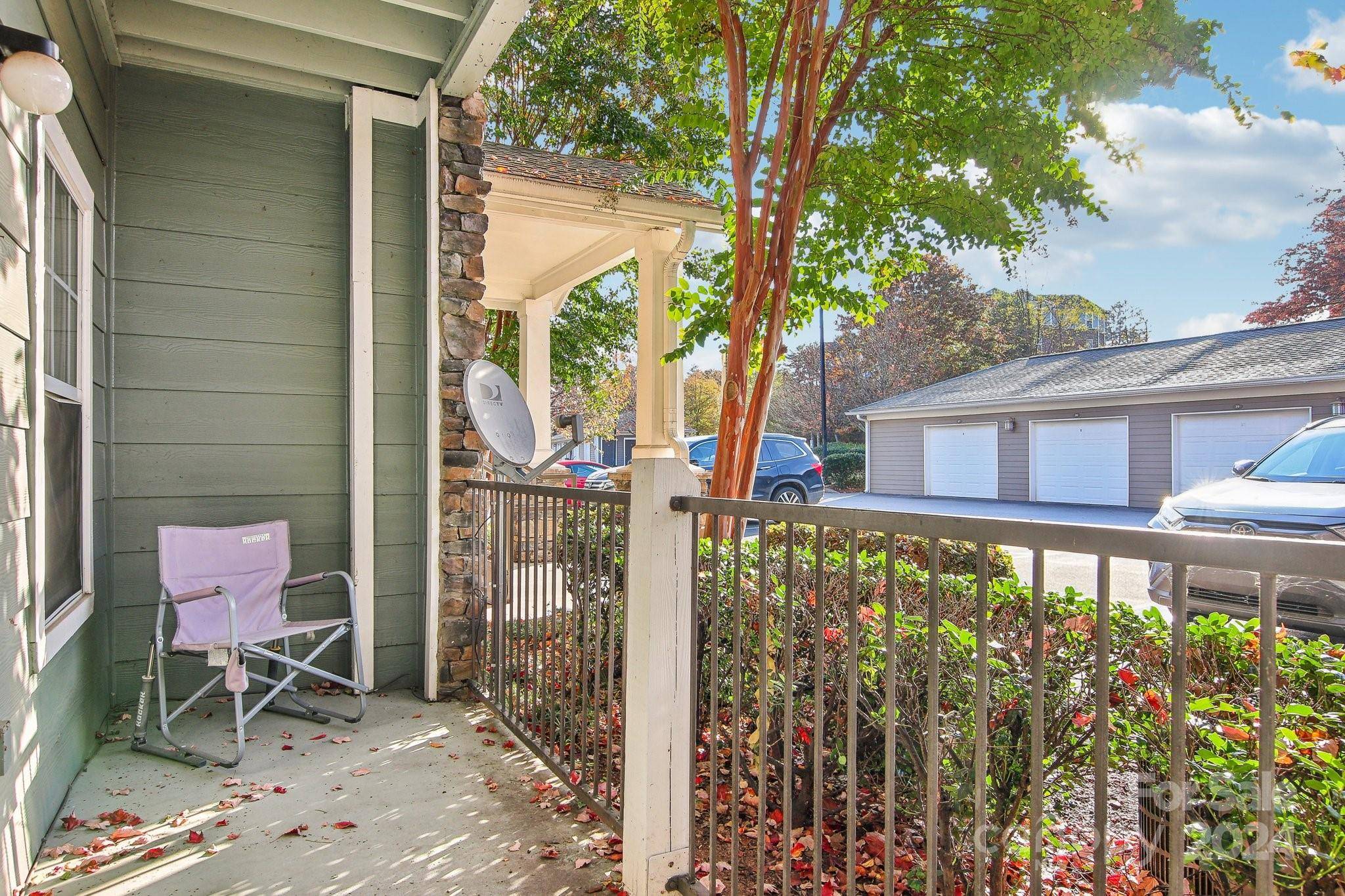 Candler, NC 28715,700 Vista Lake DR #102