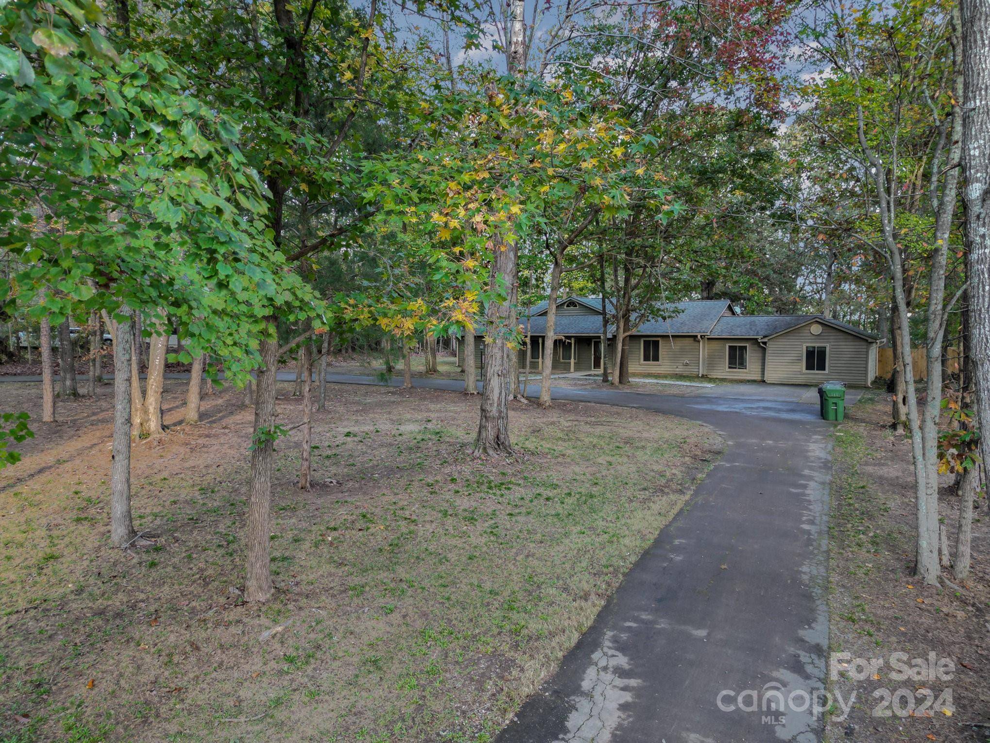 Charlotte, NC 28278,15101 Regena LN