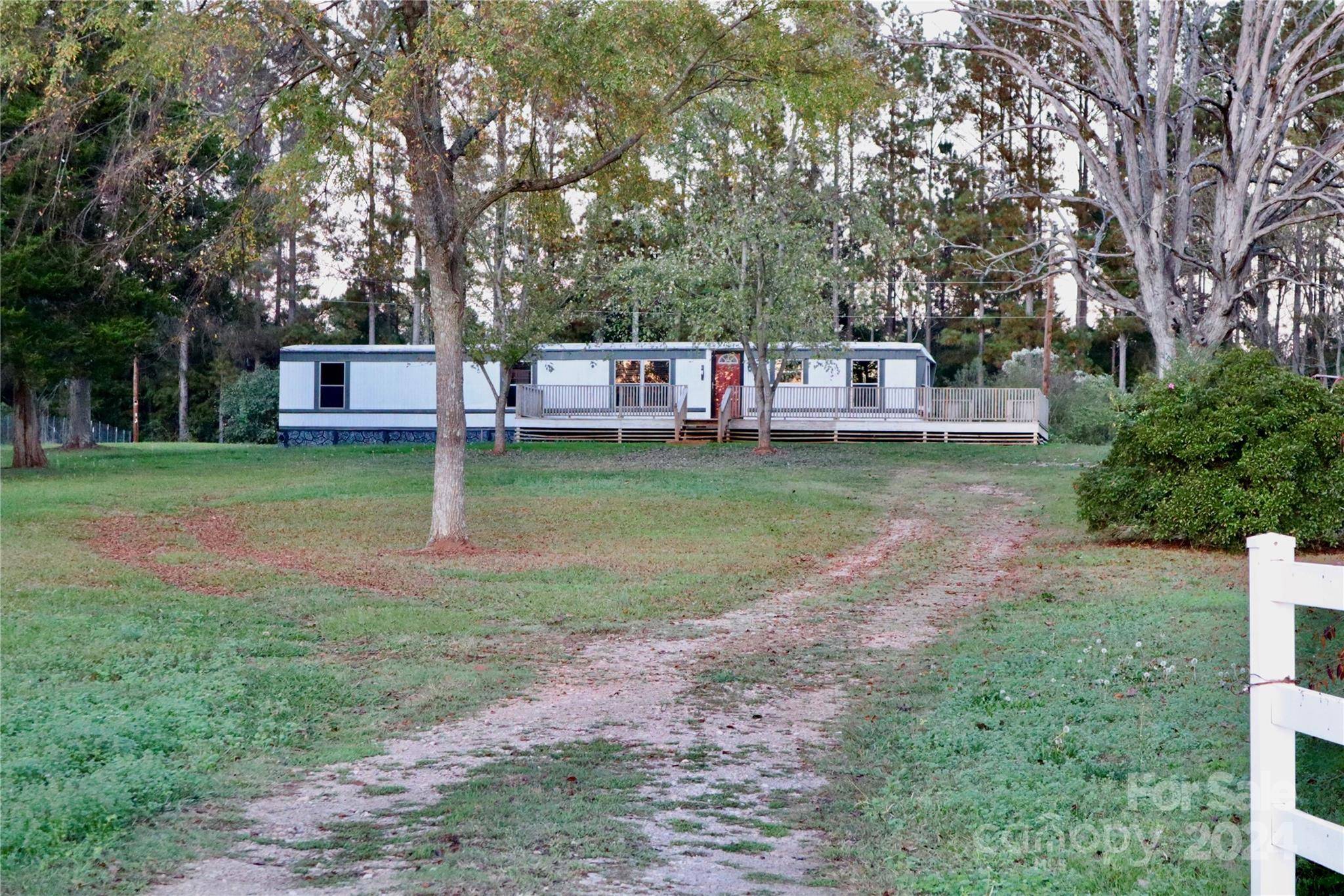 Mcconnells, SC 29726,270 Henson LN