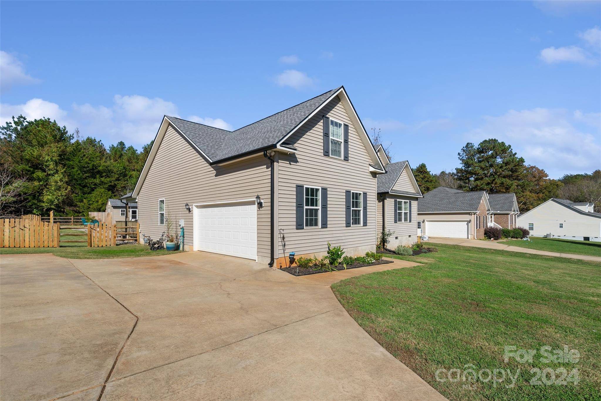 York, SC 29745,527 Sand Trap DR