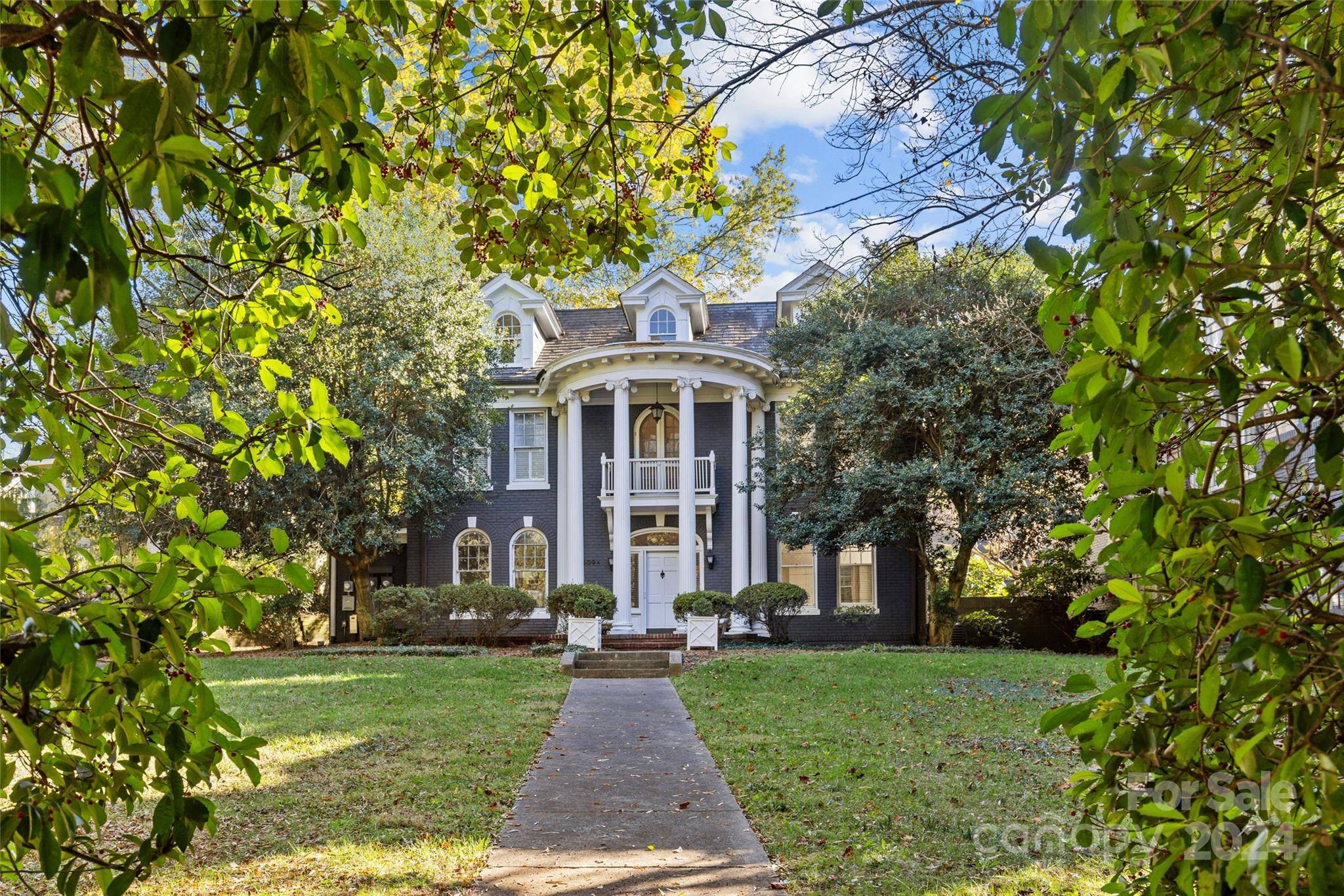 Charlotte, NC 28207,609 Queens RD #A