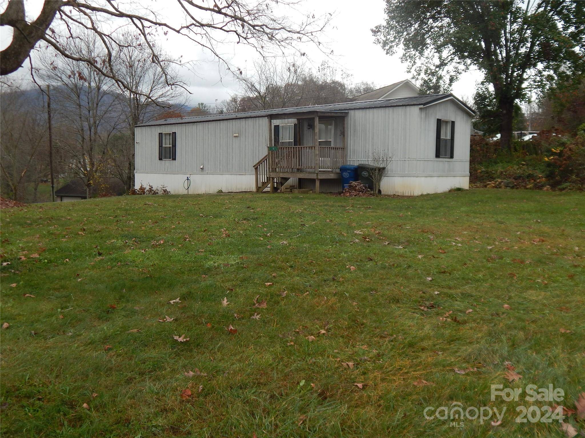 Waynesville, NC 28786,10 Counsel PL