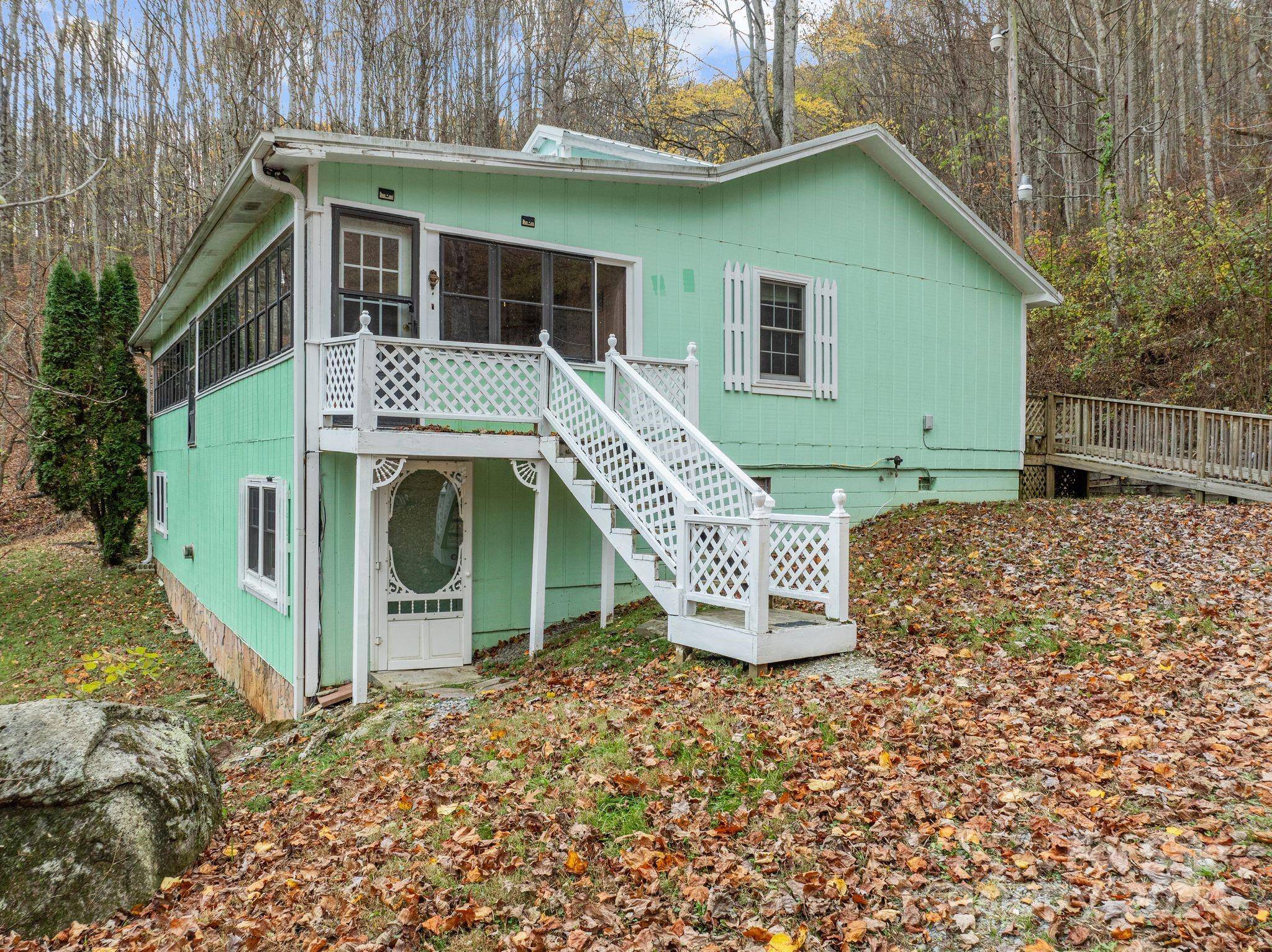 Hot Springs, NC 28743,61 Doe LOOP