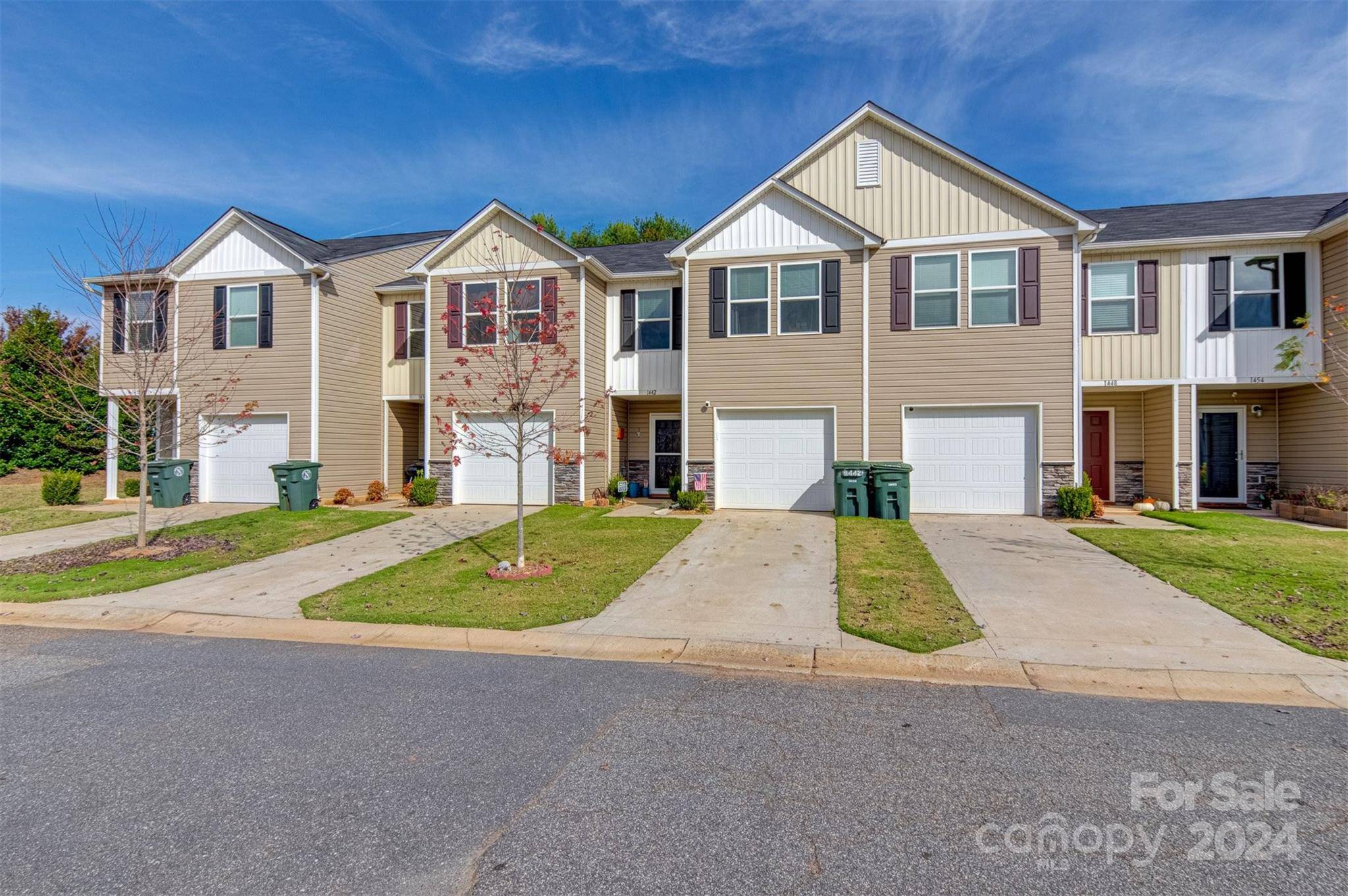 Newton, NC 28658,1442 Cypress LOOP