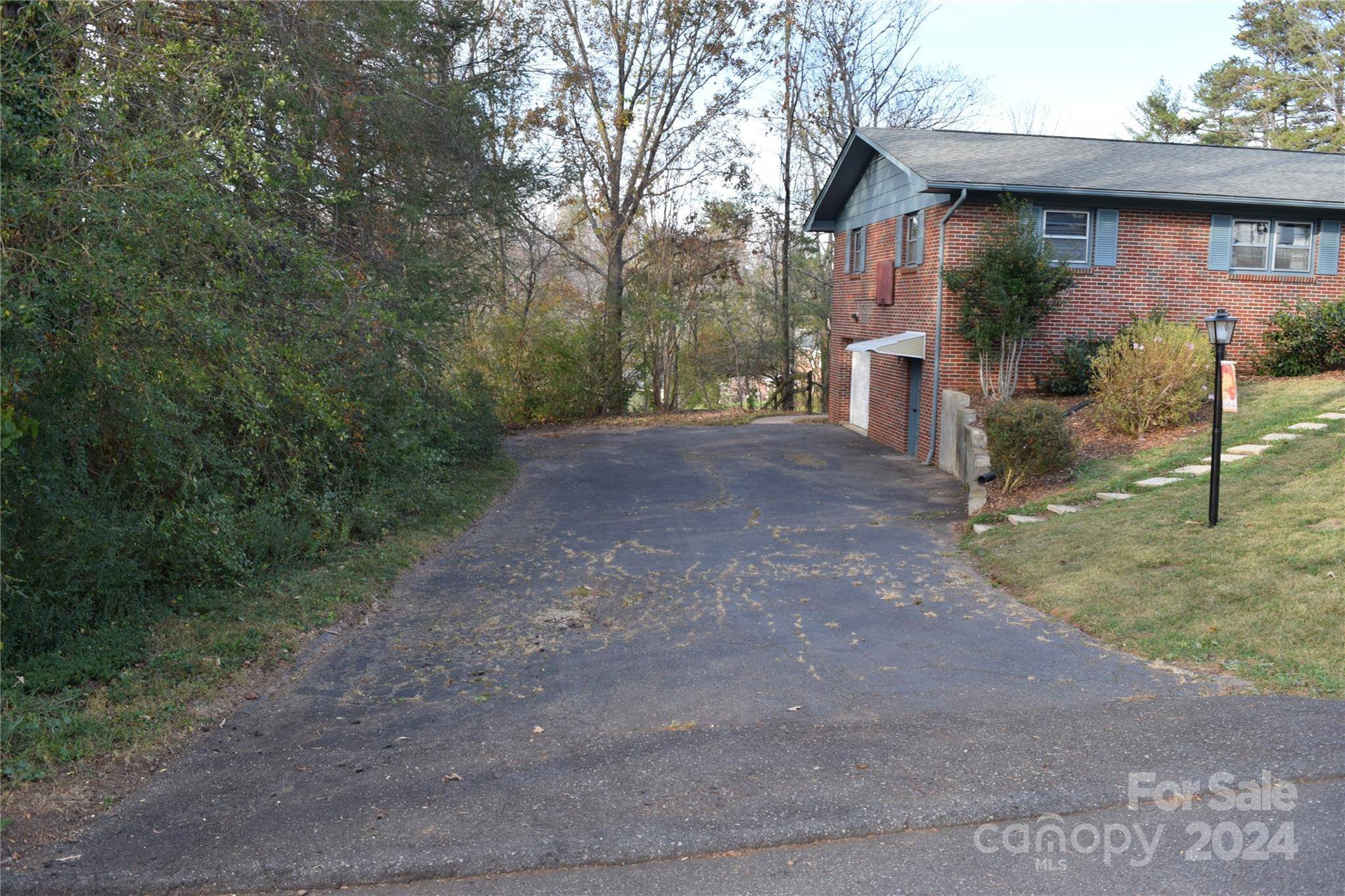 Weaverville, NC 28787,21 Sunset DR