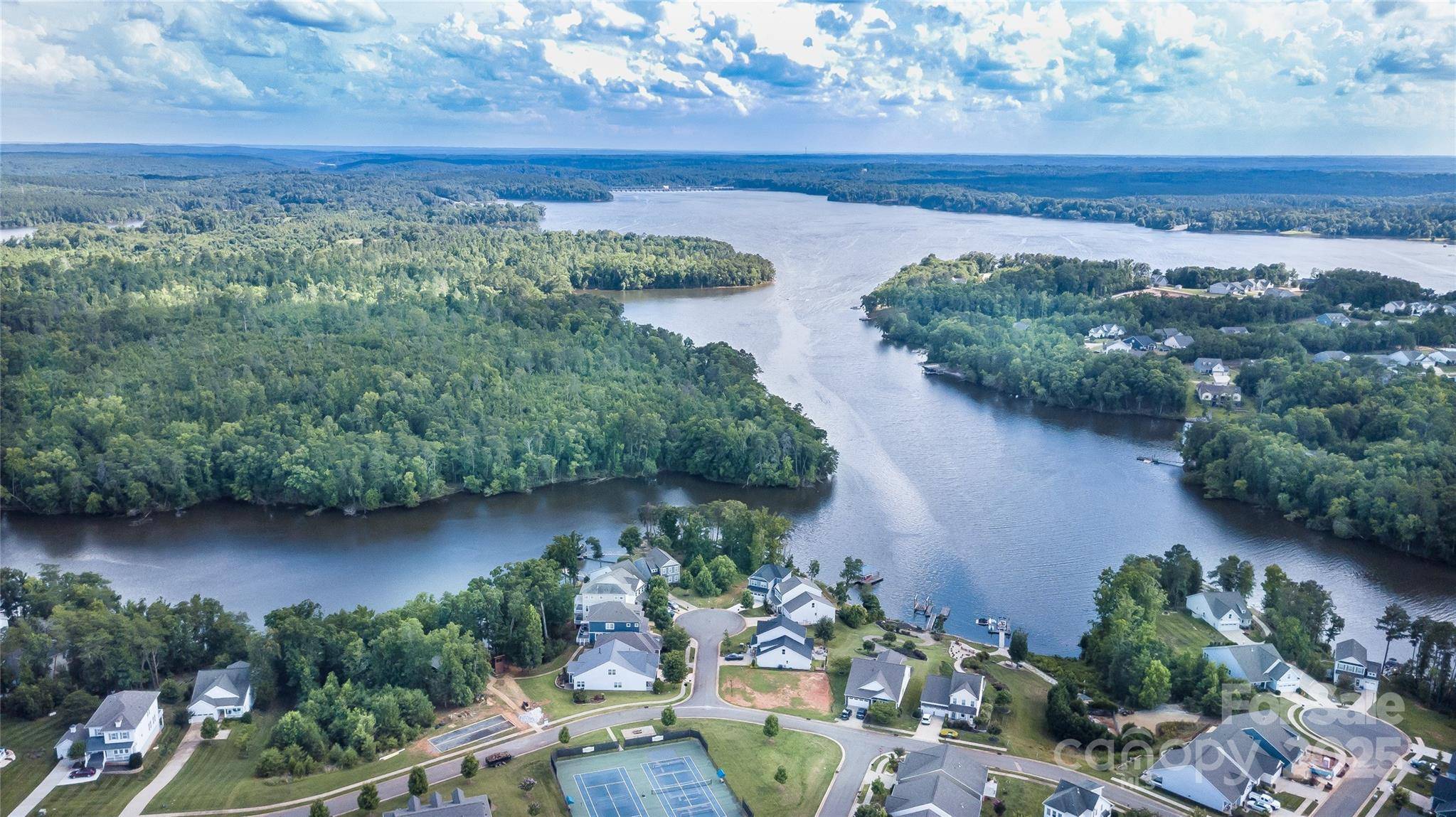 Lancaster, SC 29720,10153 Lakeshore DR #116