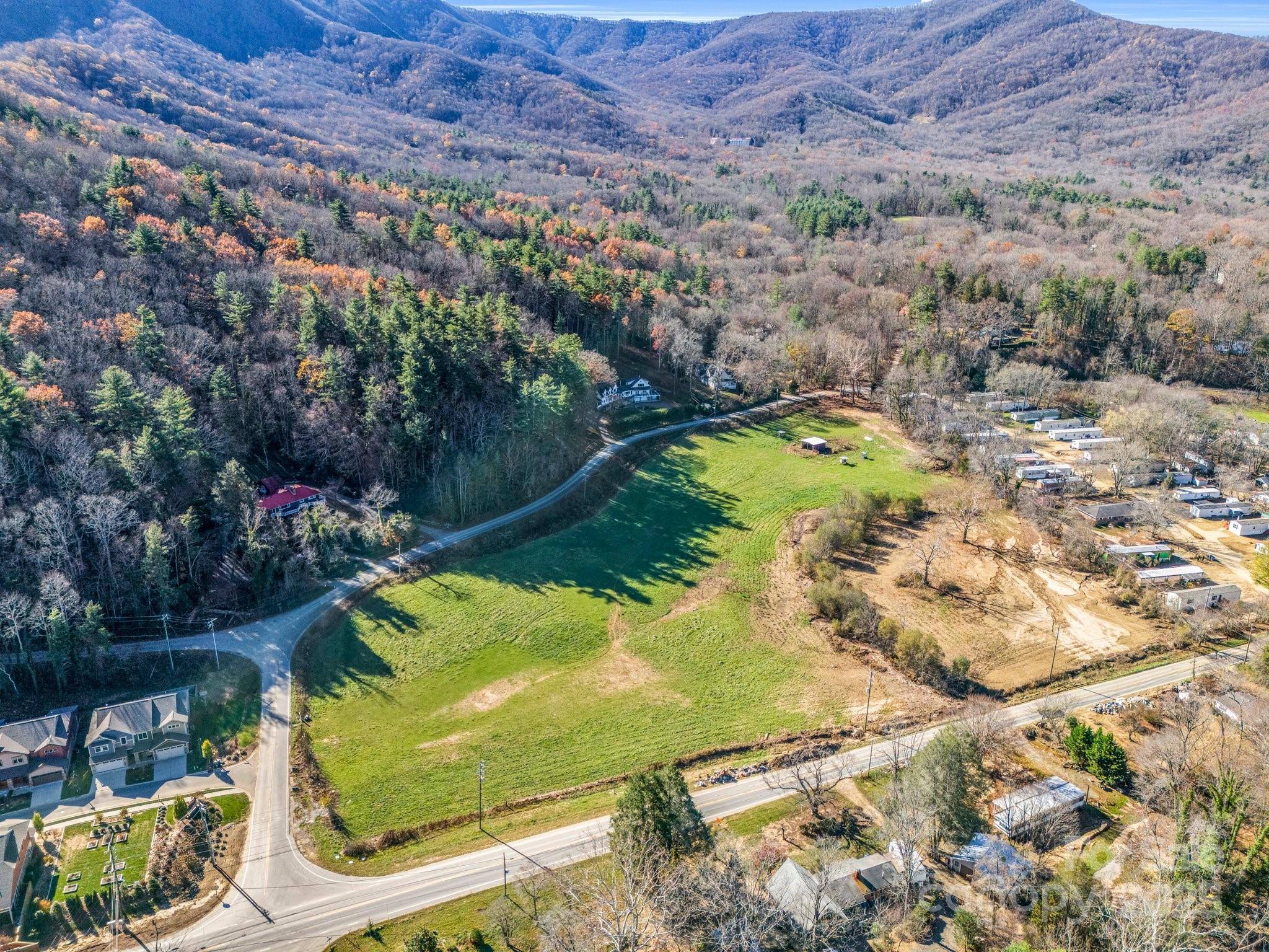 Black Mountain, NC 28711,399 Blue Ridge RD