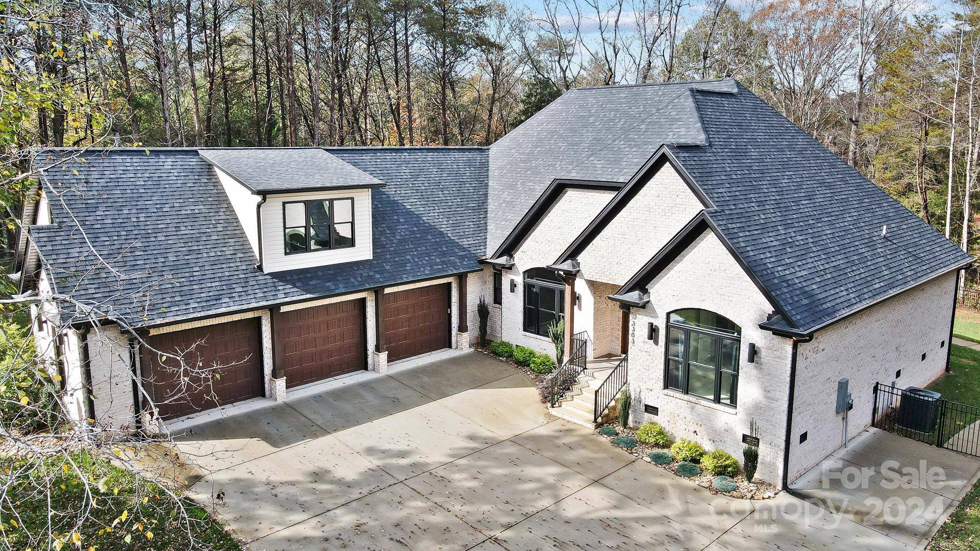 Sherrills Ford, NC 28673,3303 Mountain Creek DR