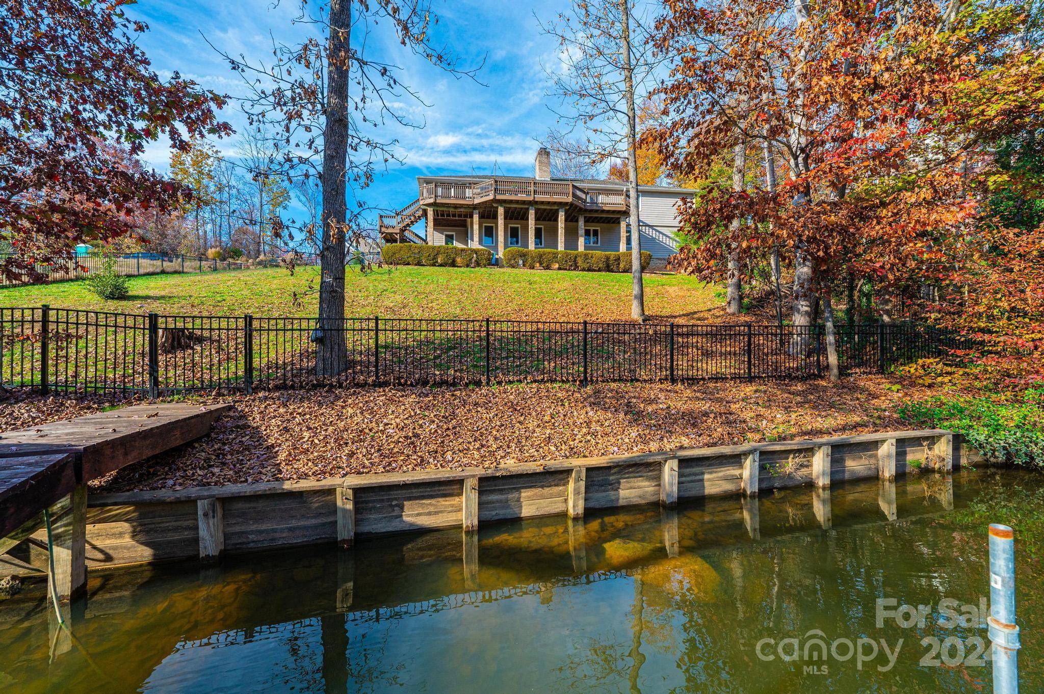 Hickory, NC 28601,115 Charlotte Ann LN