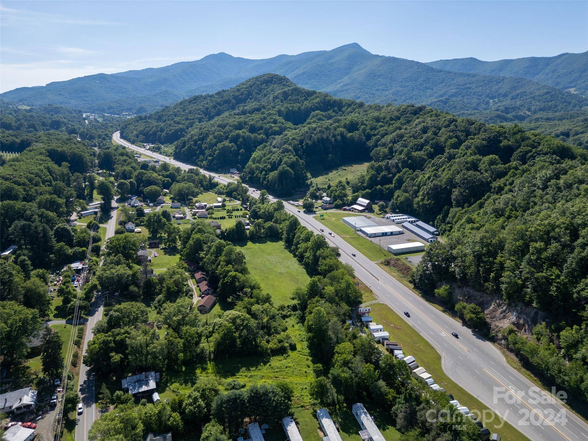 Waynesville, NC 28786,819 Old Balsam RD