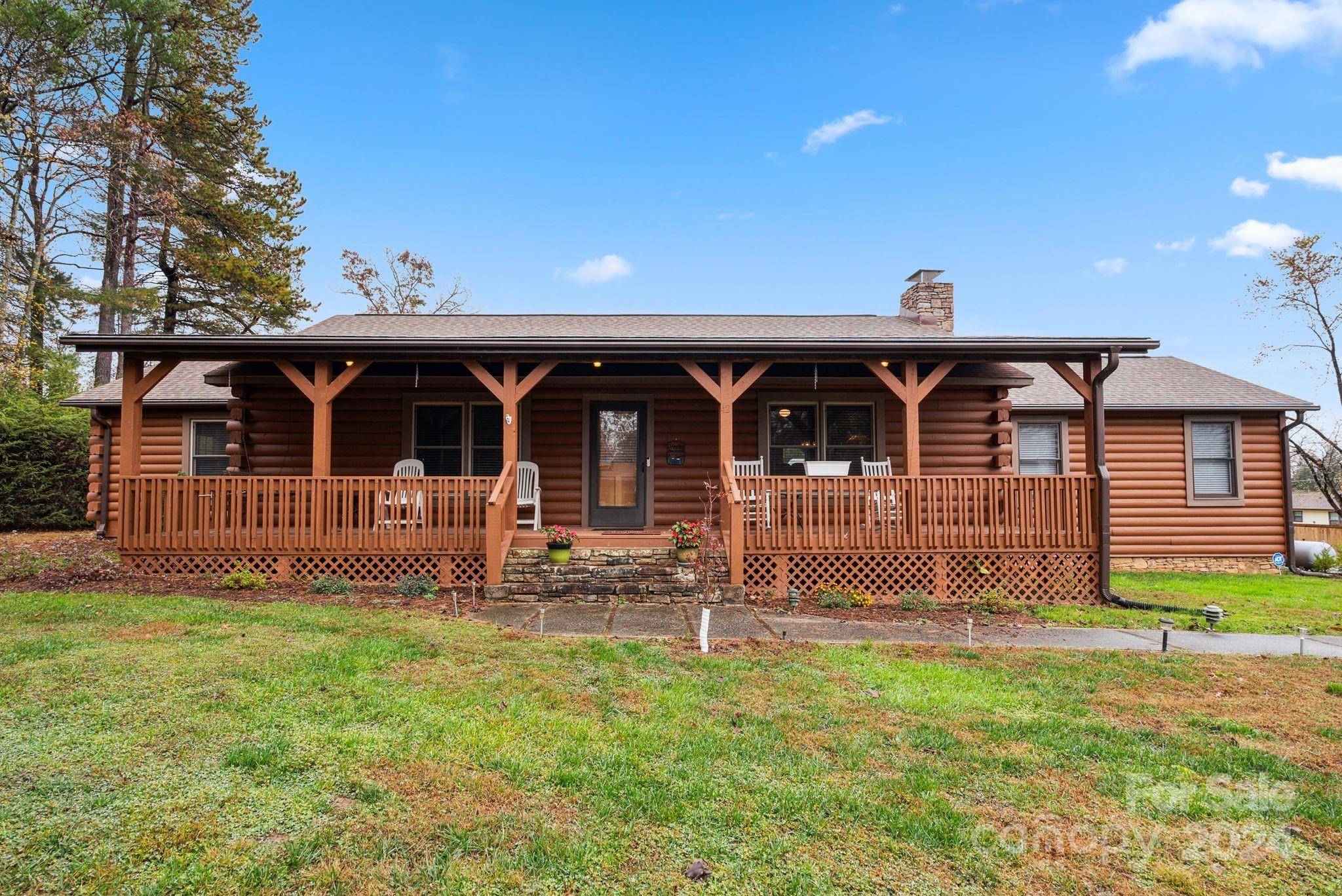 Flat Rock, NC 28731,42 Pine Tree LN