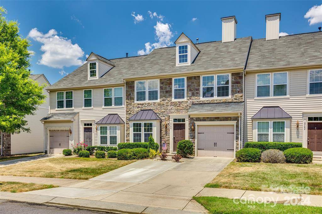 Charlotte, NC 28278,9786 Springholm DR