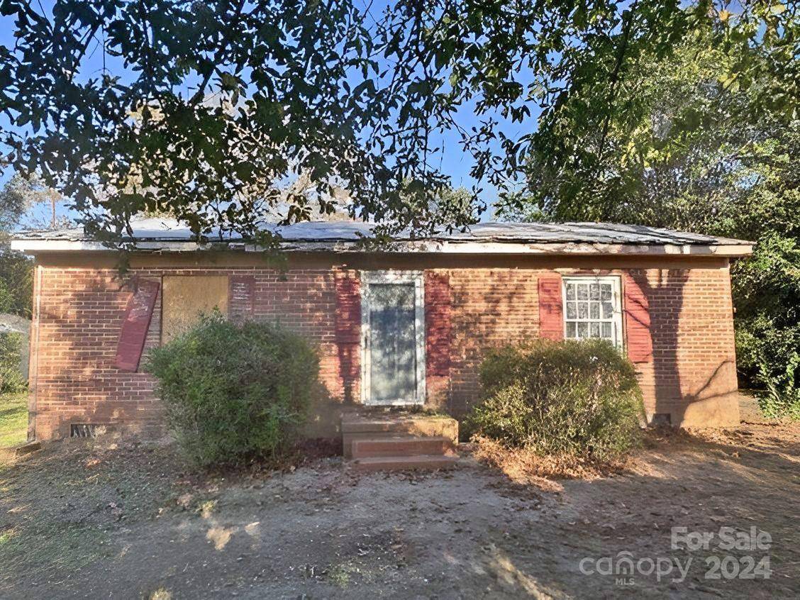 Cheraw, SC 29520,2380 W Market Street EXT