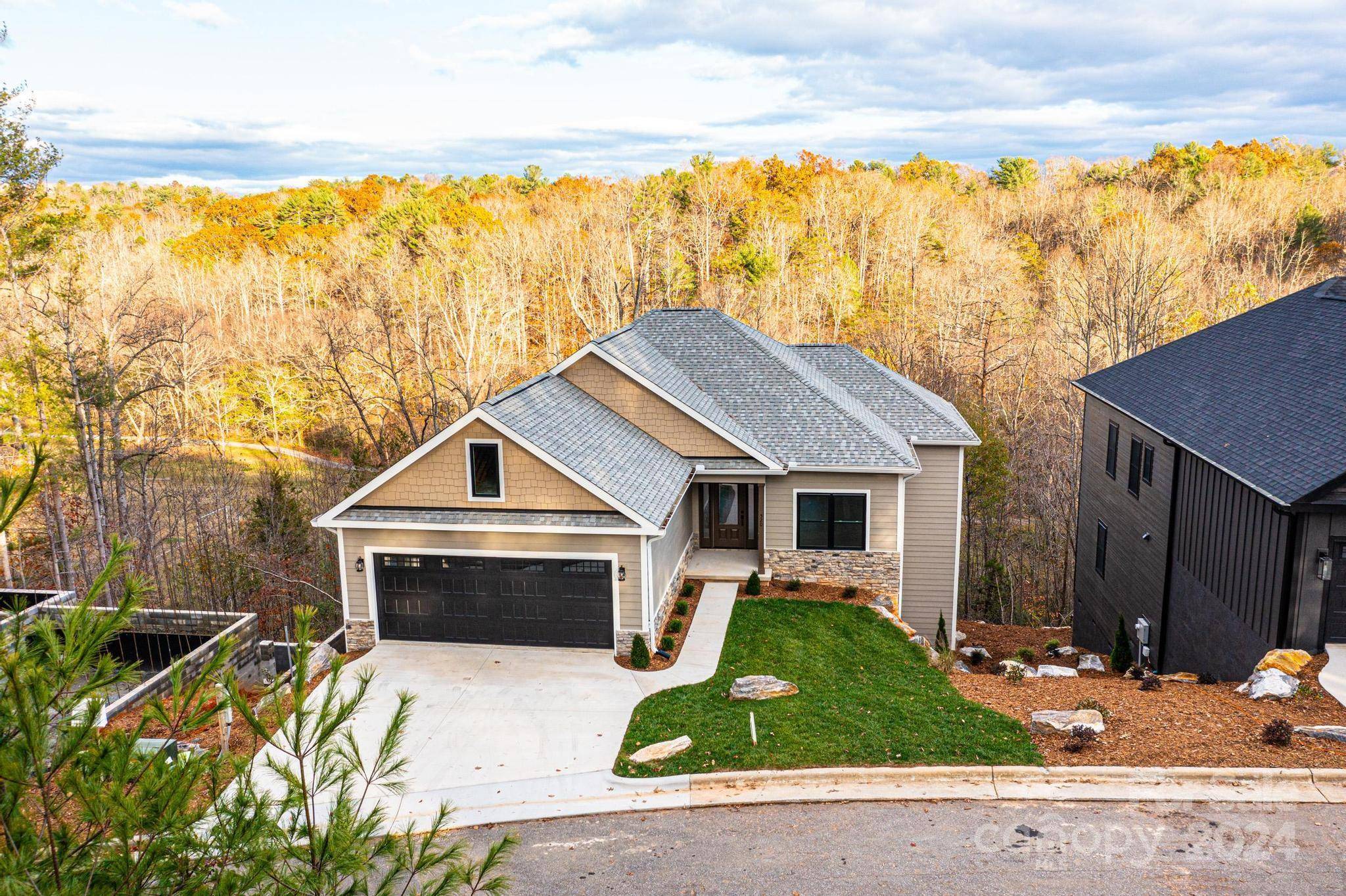Lenoir, NC 28645,520 Park WAY NE #26