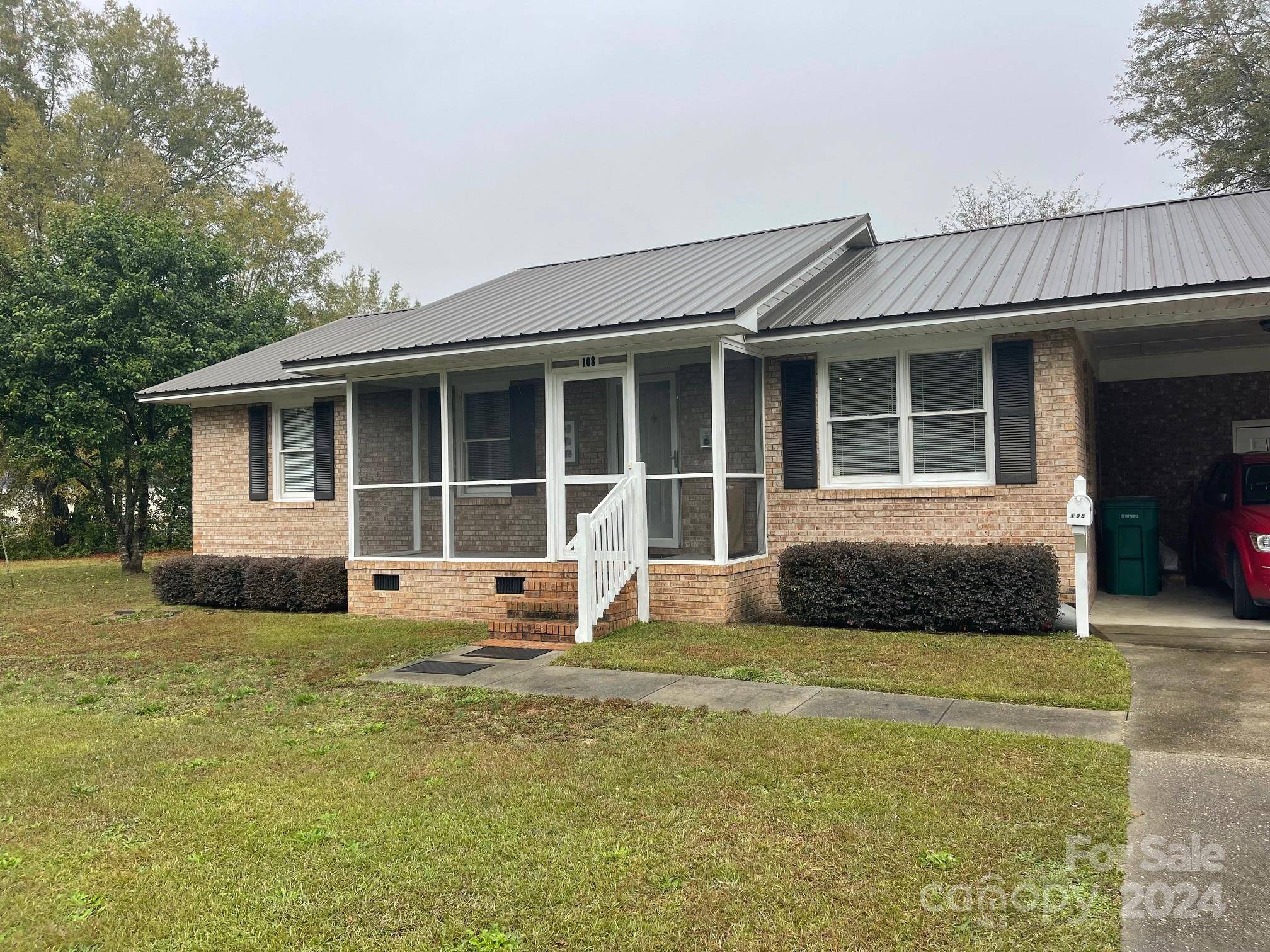 Cheraw, SC 29520,108 Patsy LN