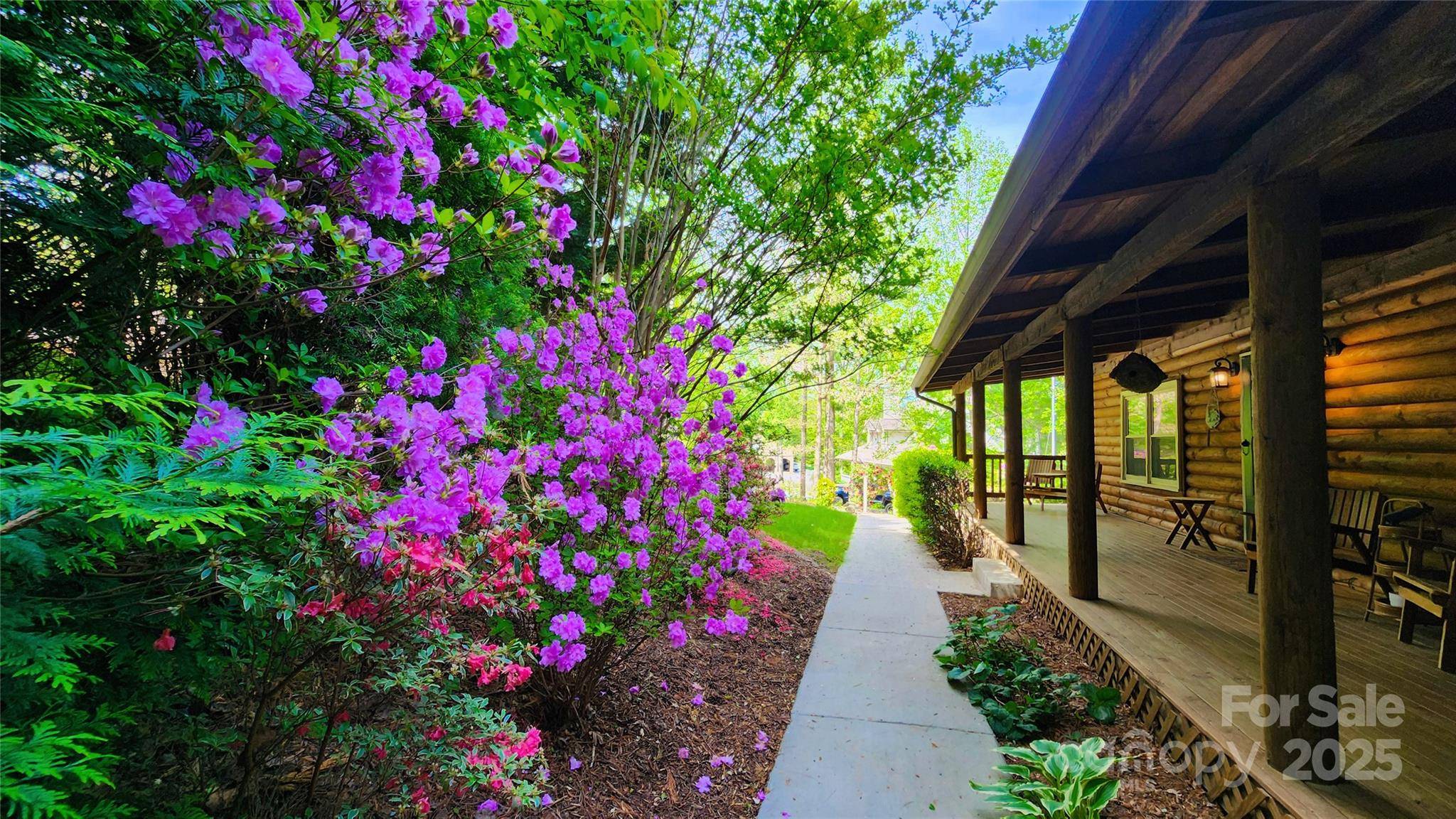 Hendersonville, NC 28792,336 Winding Way LN