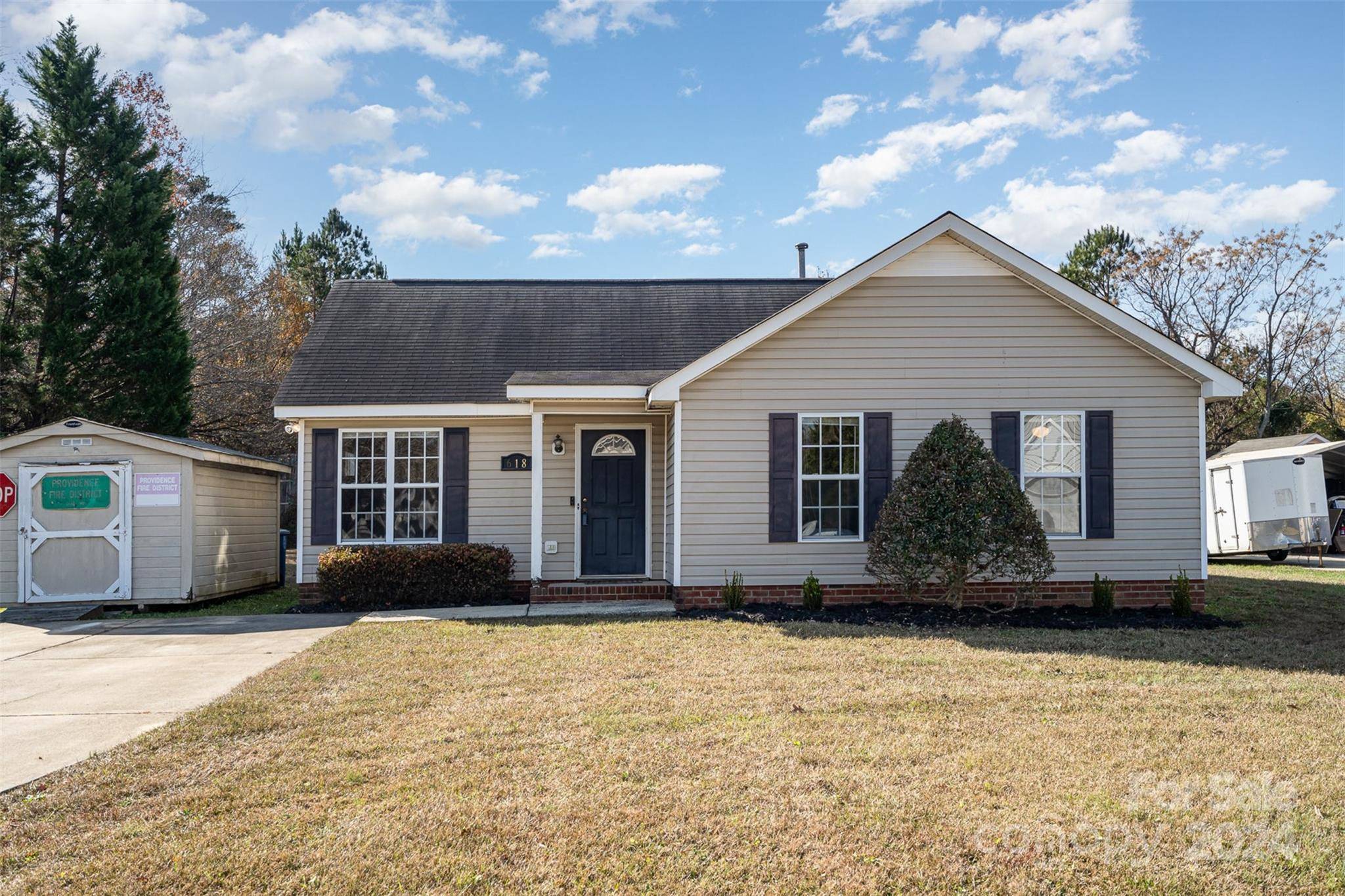 Matthews, NC 28104,618 White Oak LN