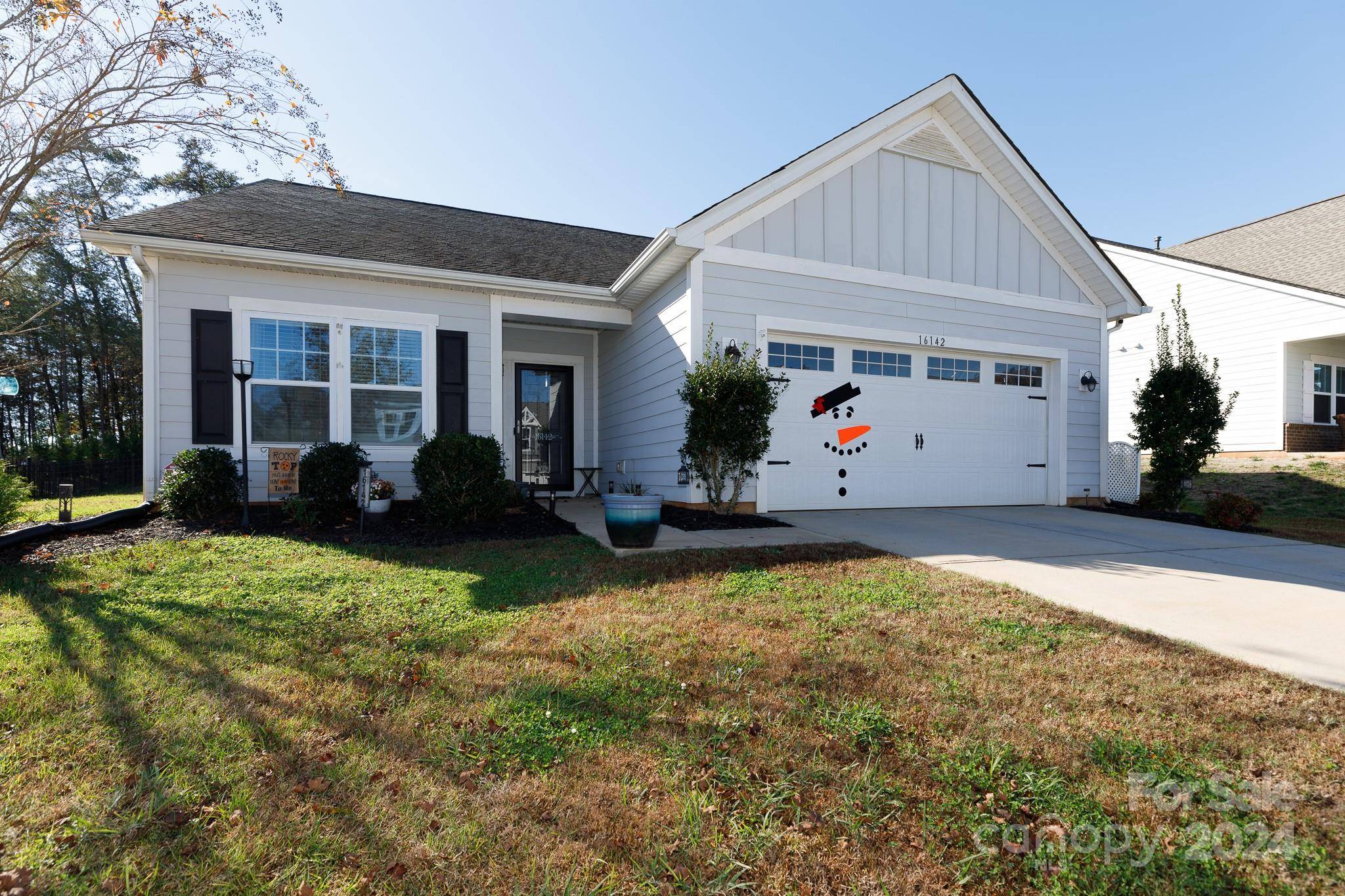 Lancaster, SC 29720,16142 Commodore DR