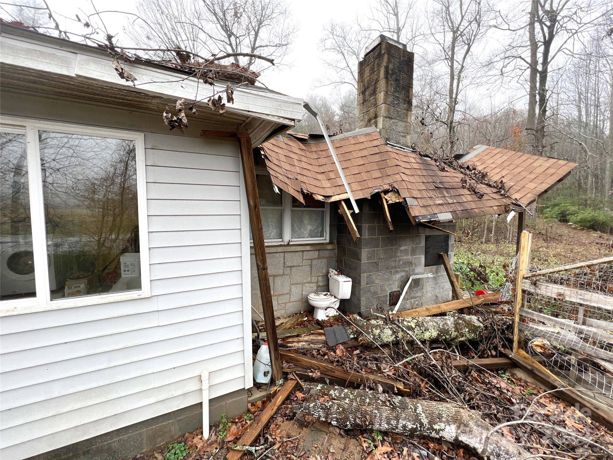 Zirconia, NC 28790,118 Elk Dell LN
