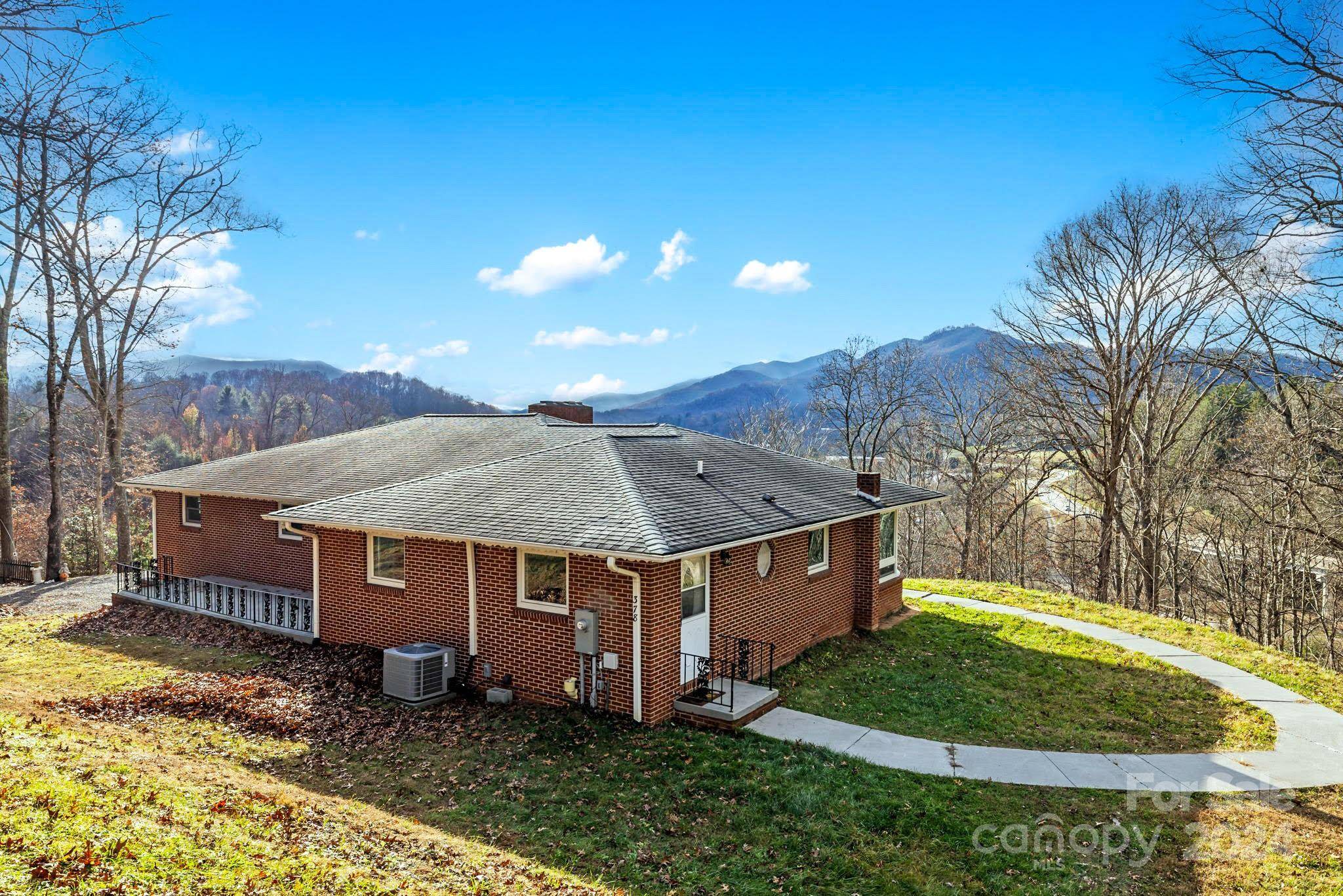 Waynesville, NC 28786,378 Monte Vista DR