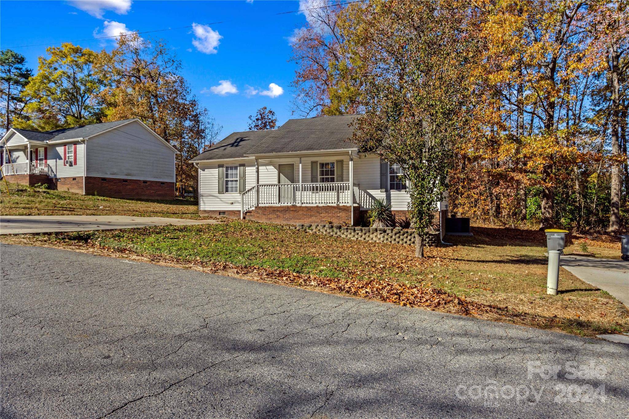 Kannapolis, NC 28081,608 Pleasant AVE