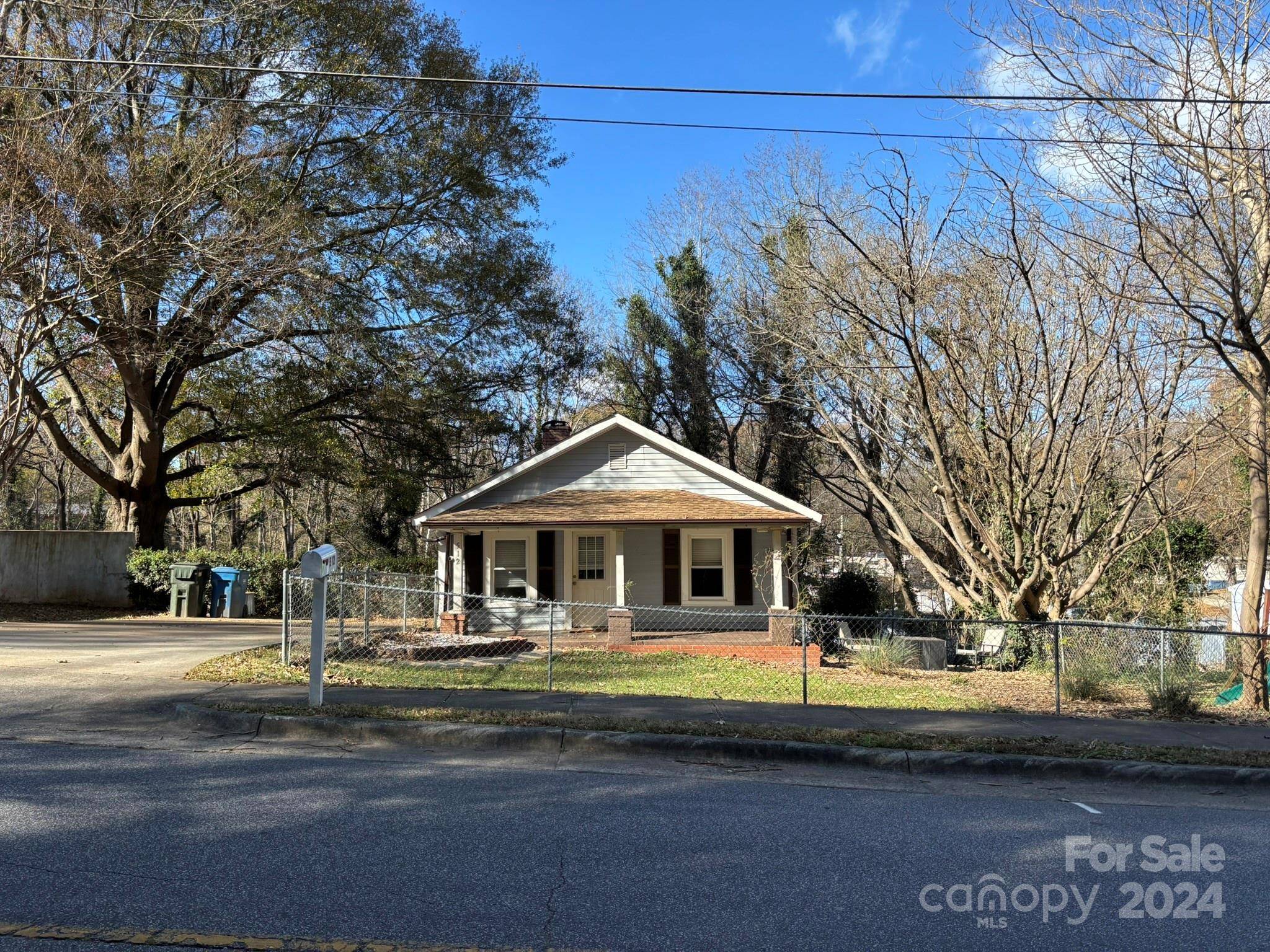 Hickory, NC 28602,512 9th ST SW