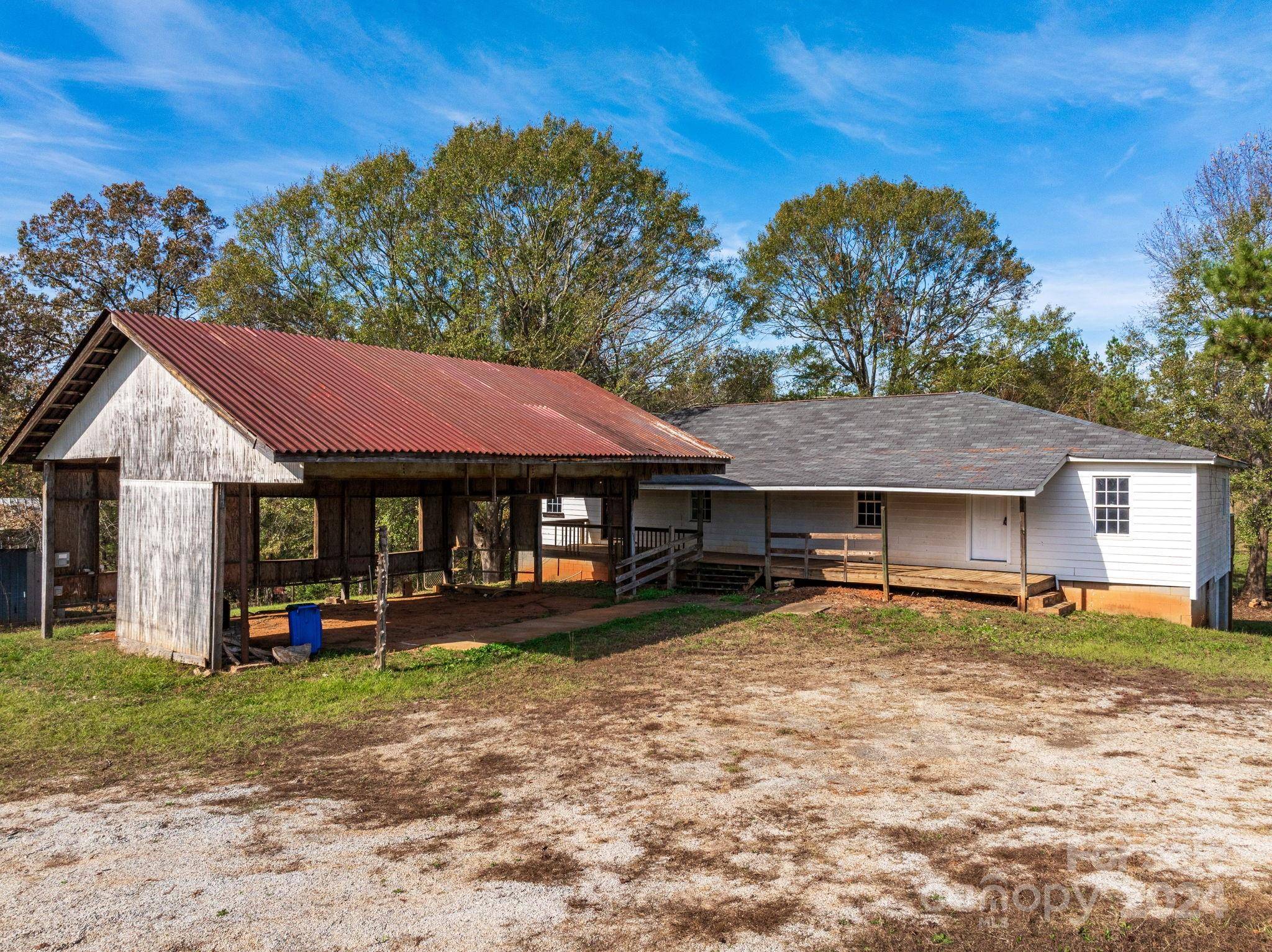 Chesnee, SC 29323,152 Long Branch RD