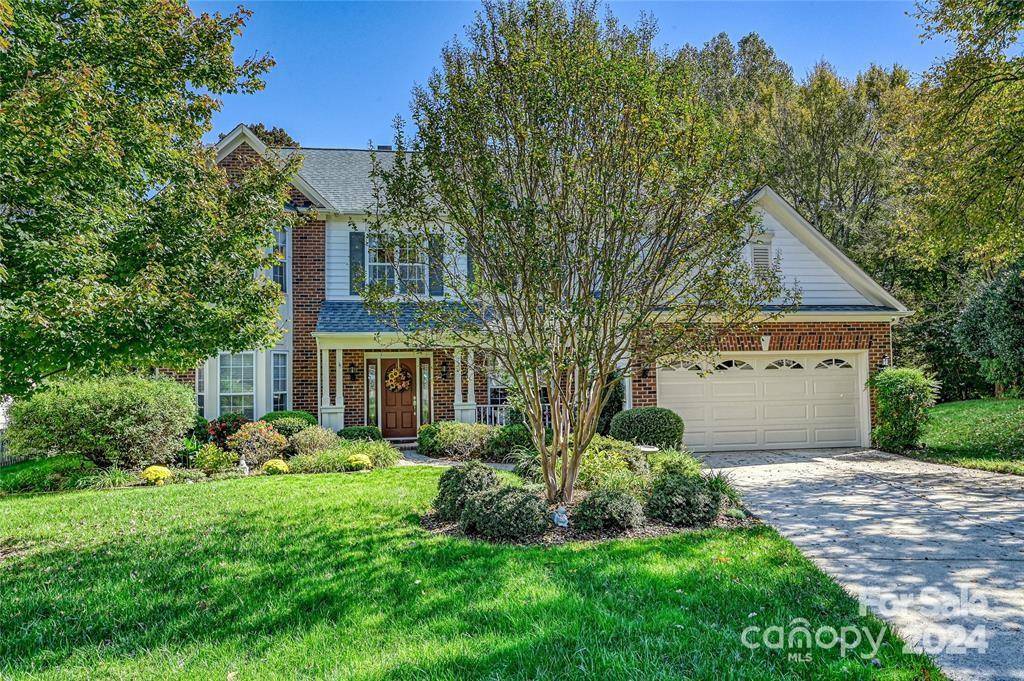 Matthews, NC 28105,729 Meadow Lake DR