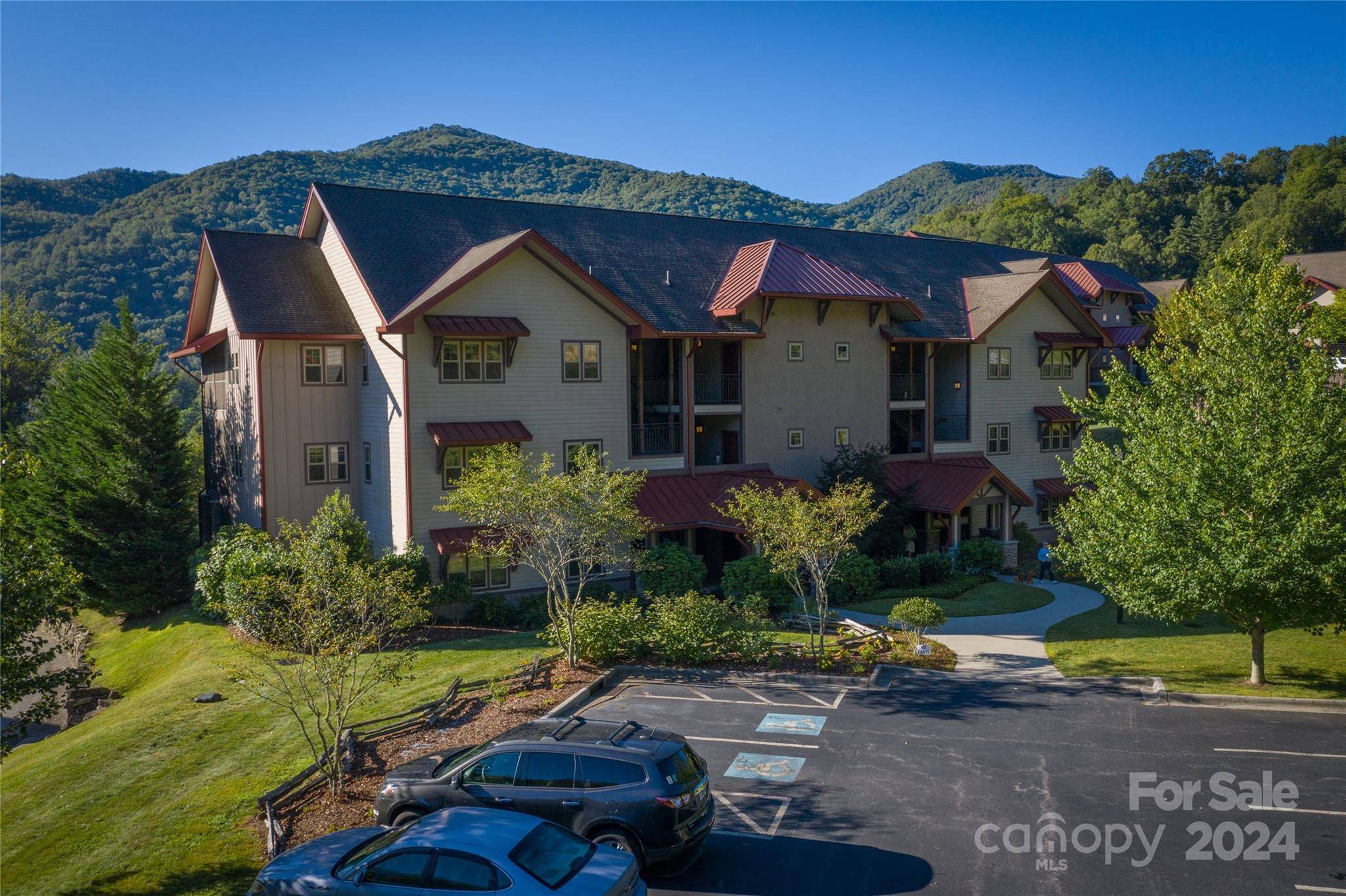 Maggie Valley, NC 28751,1650 Country Club DR #C301