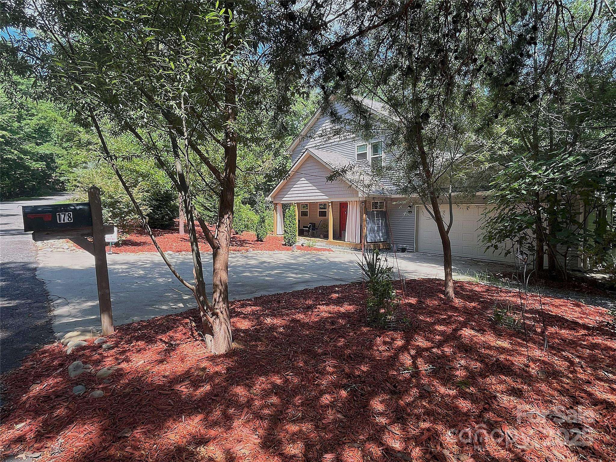 Lake Lure, NC 28746,178 Flynn CT