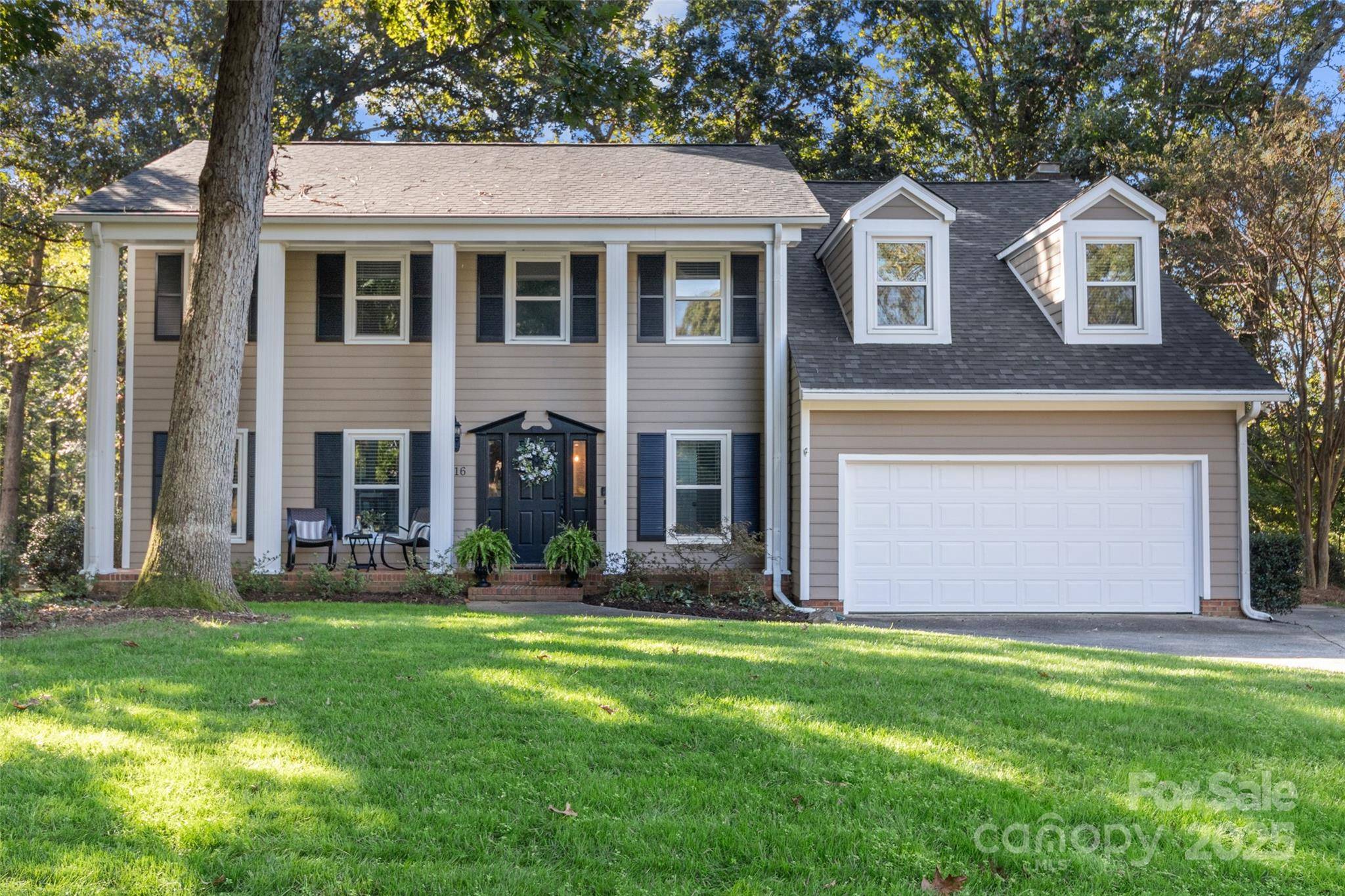 Matthews, NC 28105,416 Sabot LN