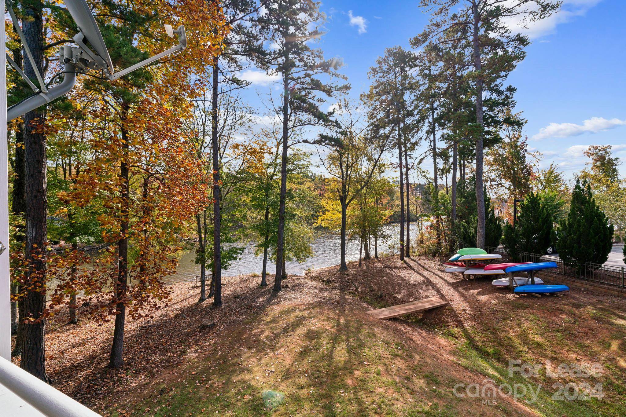 Davidson, NC 28036,789 Peninsula DR