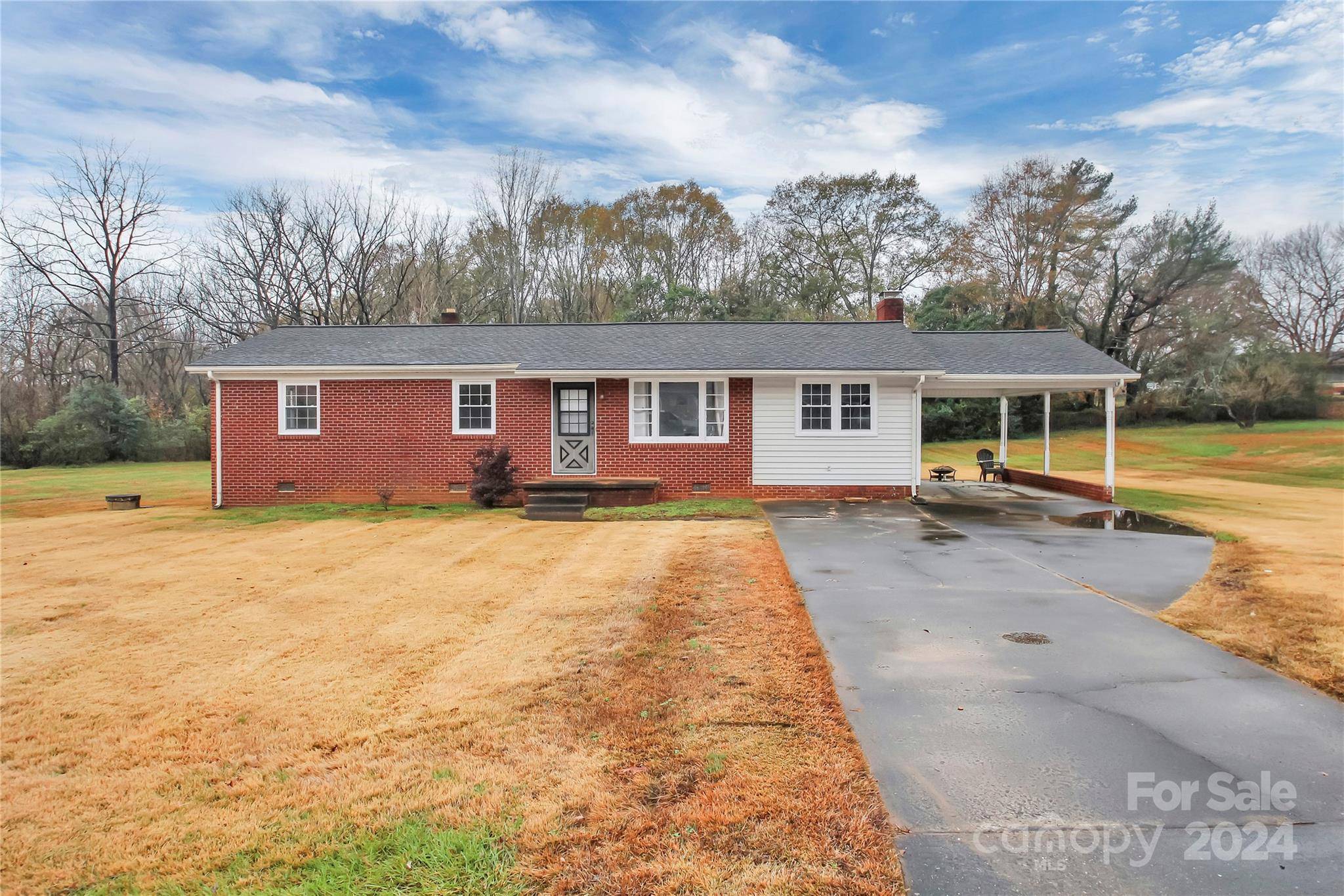 Shelby, NC 28150,1330 Crestview DR