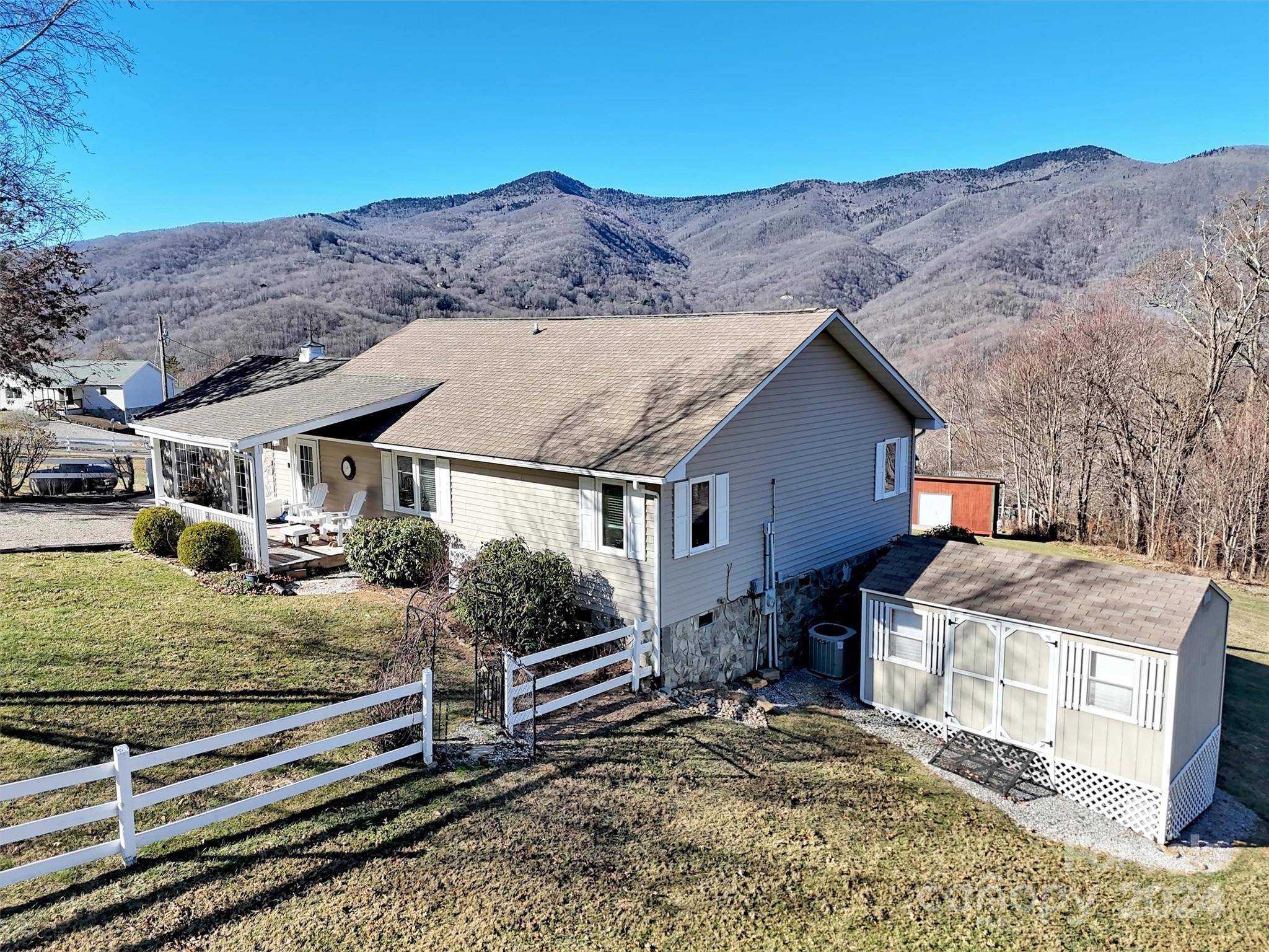 Waynesville, NC 28786,115 Gordon DR