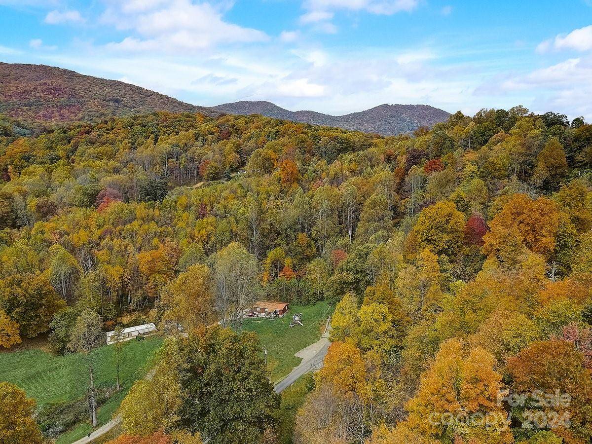 Waynesville, NC 28786,00 Great Smoky Mountain EXPY