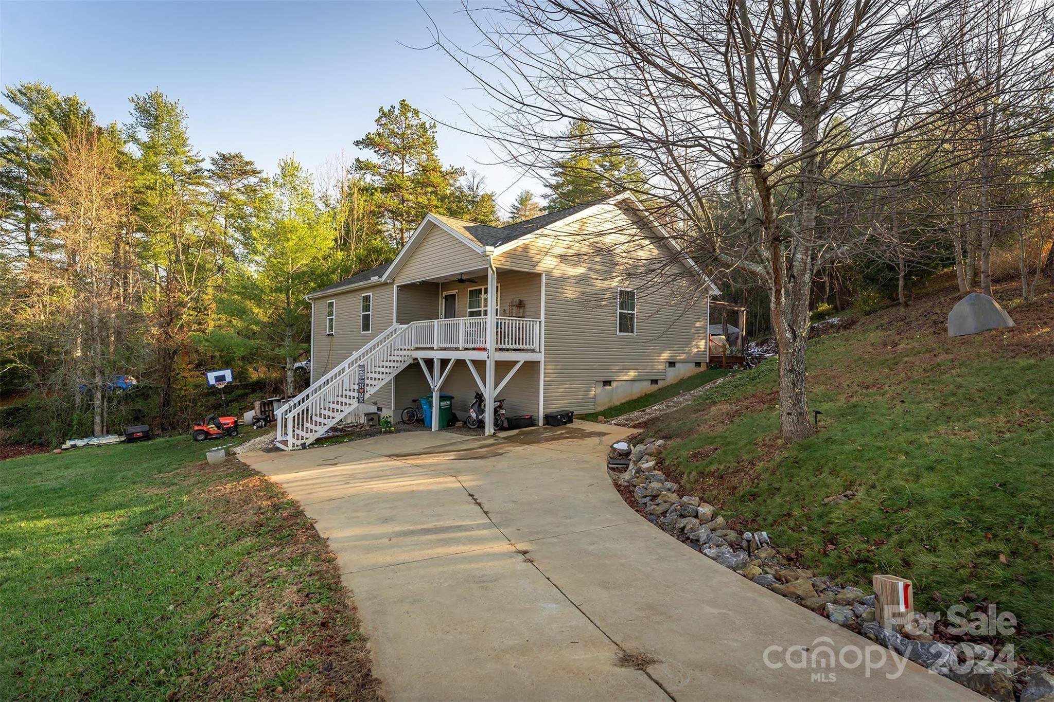 Weaverville, NC 28787,34 Homestead Ridge RD