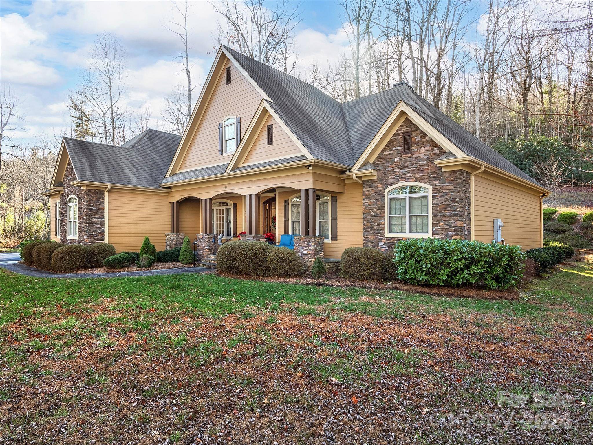 Zirconia, NC 28790,318 Freedom Trail CT